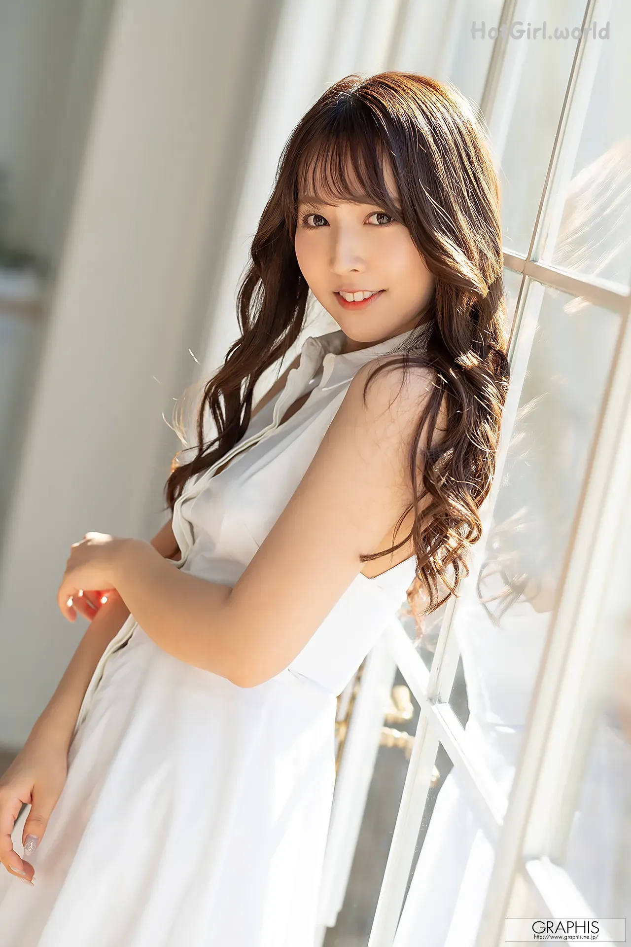 003_hotgirl.world.webp