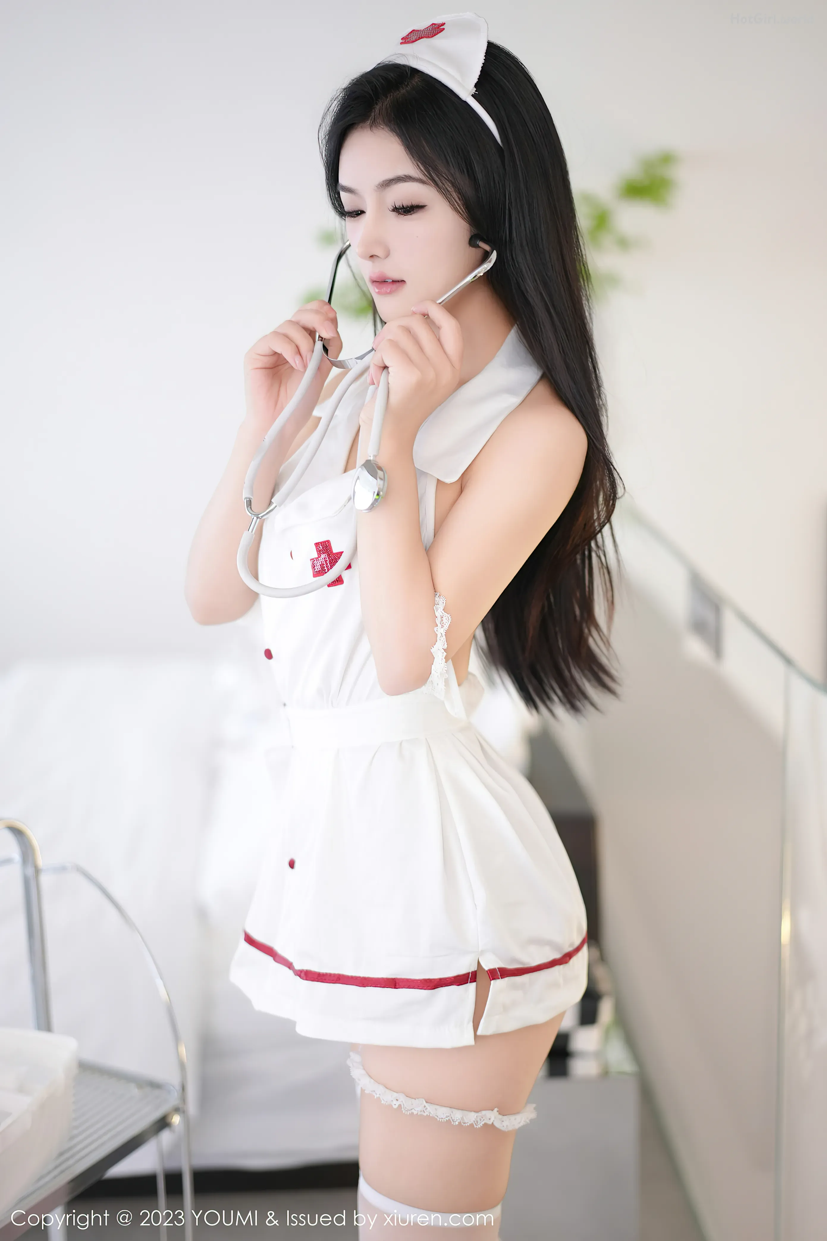 0006_hotgirl.world.webp