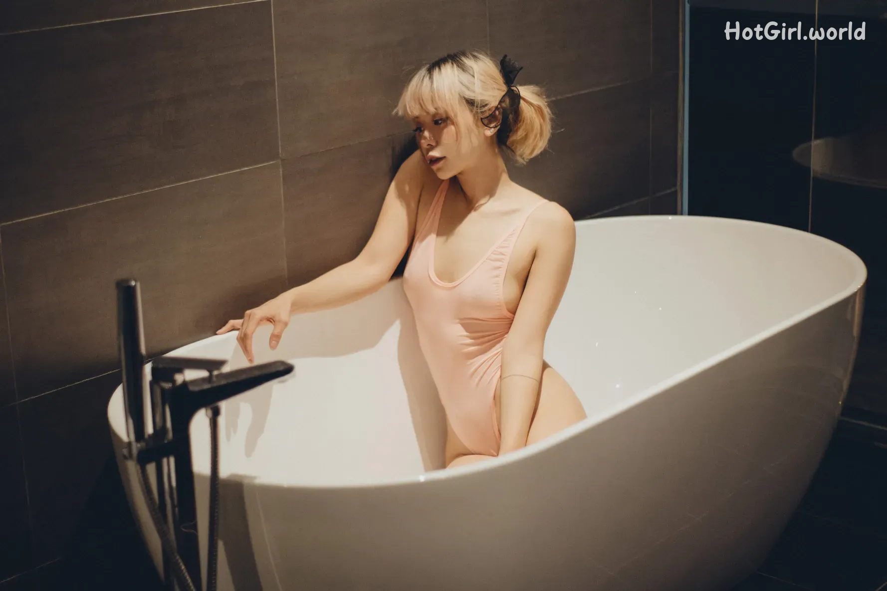 DCP snaps-Kuromelo-黒メル-Vol.6(144 photos + 18 uncensored photos + 1 video)