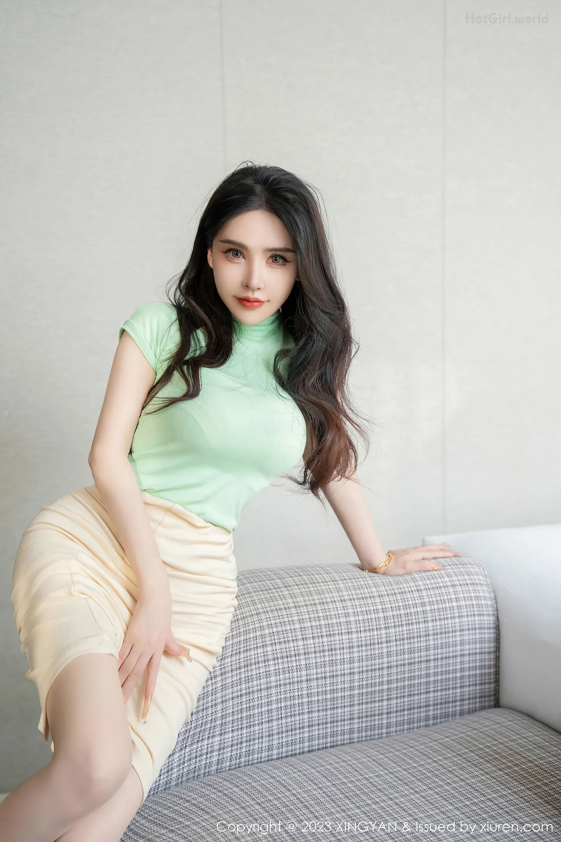 0005_hotgirl.world.webp
