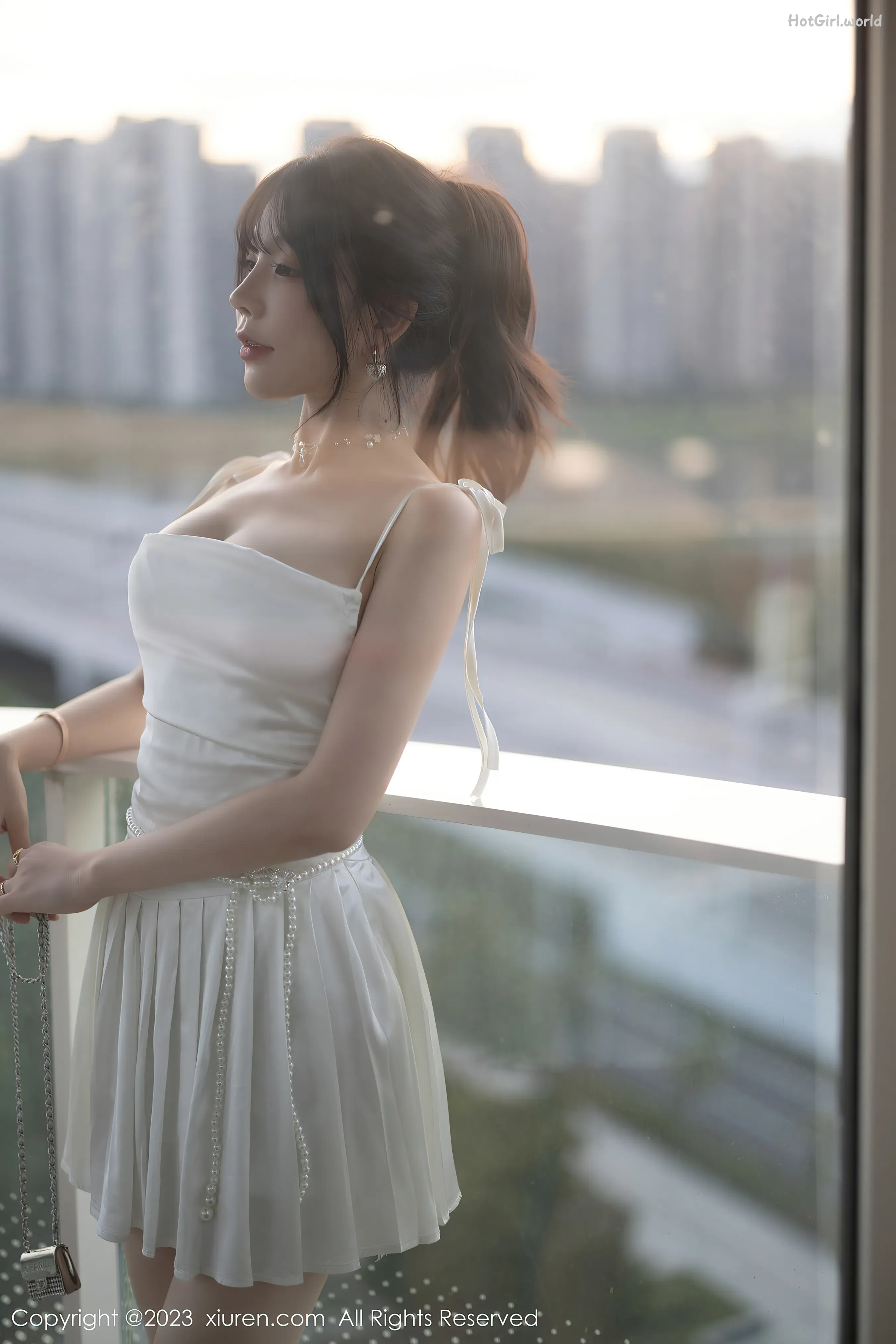 XiuRen秀人网-No-7889-Xu-Li-Zhi-Booty-0001-8204099925_hotgirl.world.webp