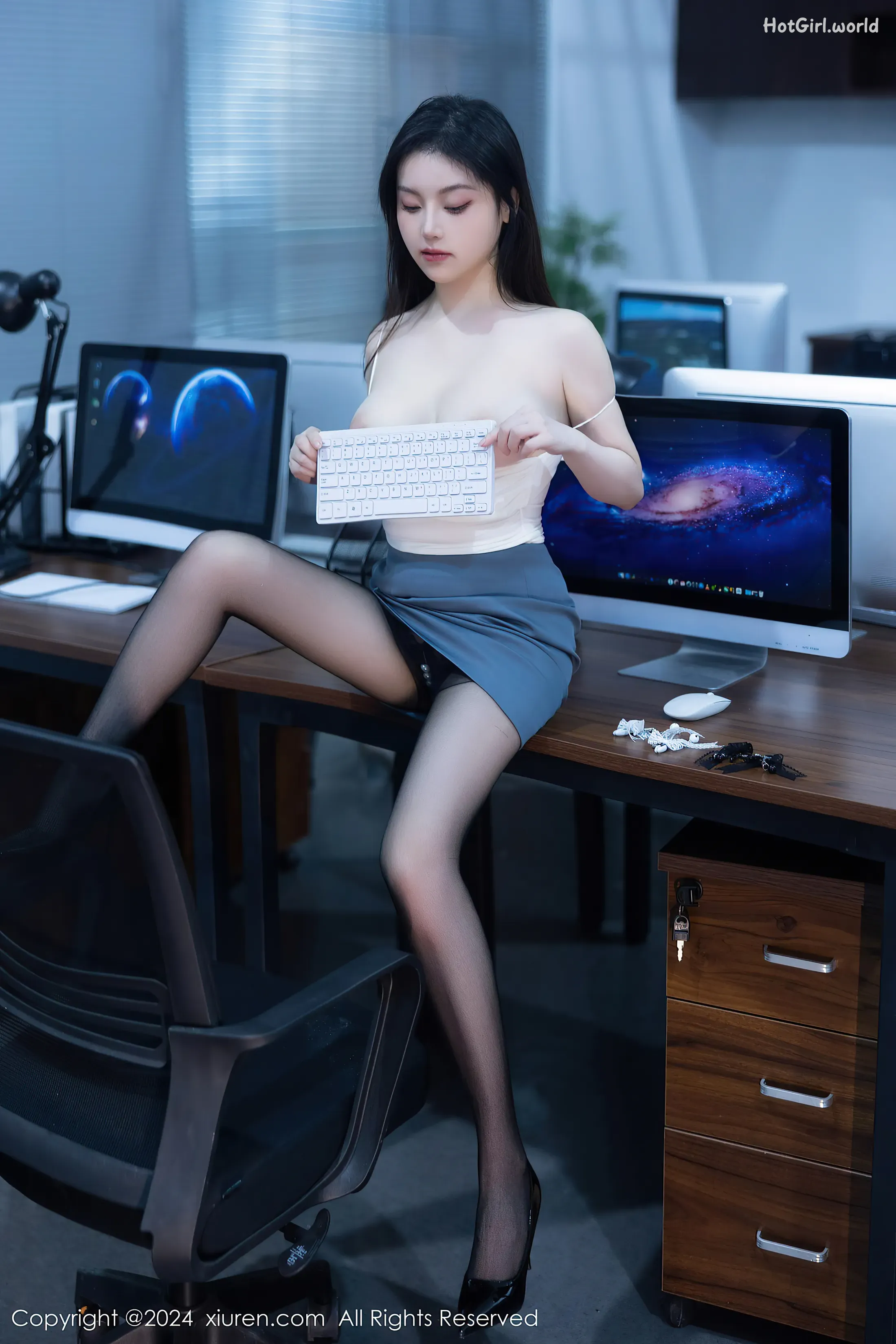 0079_hotgirl.world.webp