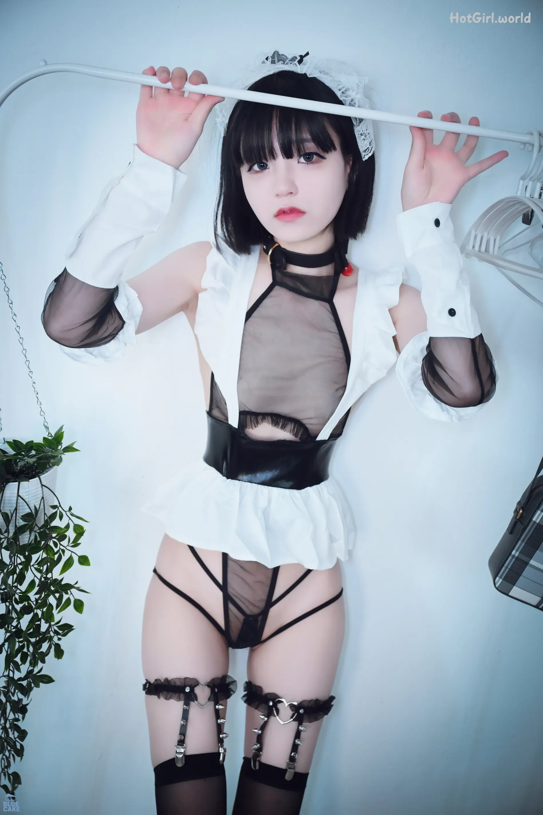 BLUECAKE-Jeong-Jenny-Maid-Cosplay-hotgirl.world-082.webp