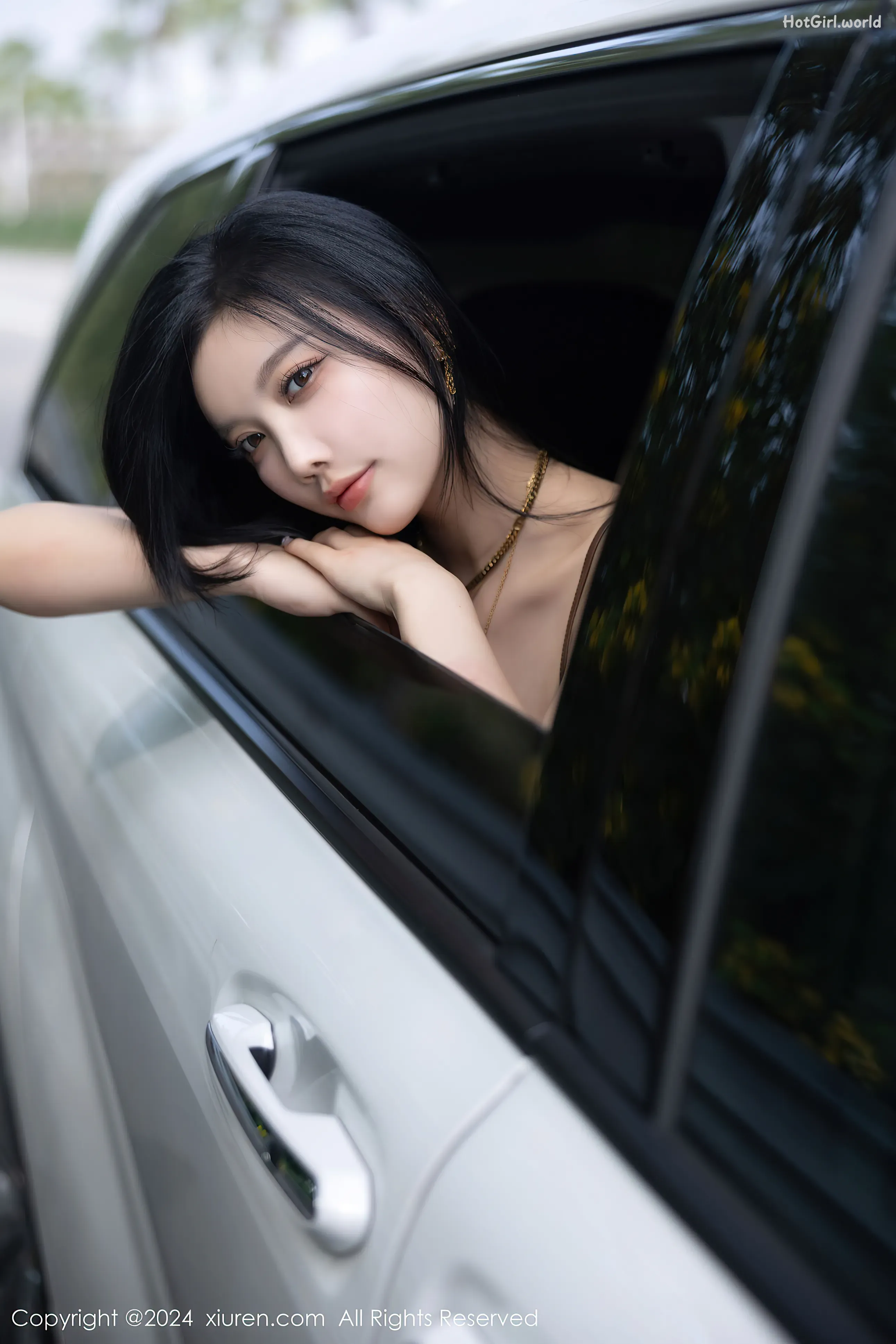 0003_hotgirl.world.webp