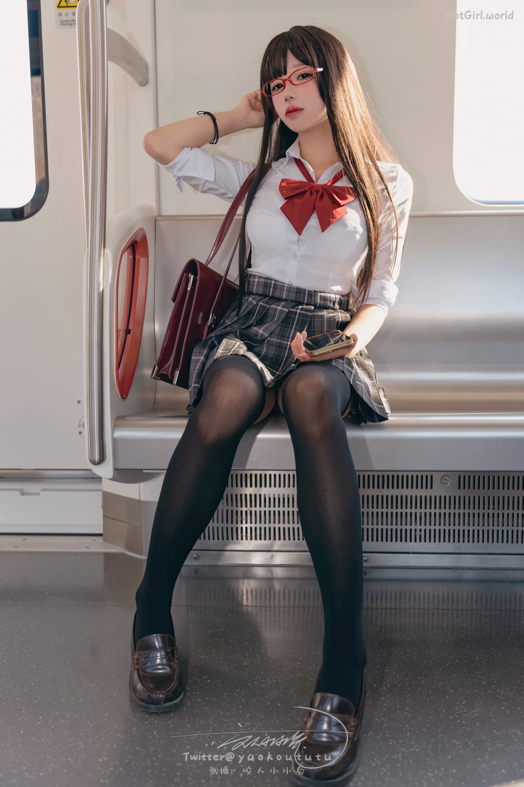 Coser-and-hotgirl.world-067.webp