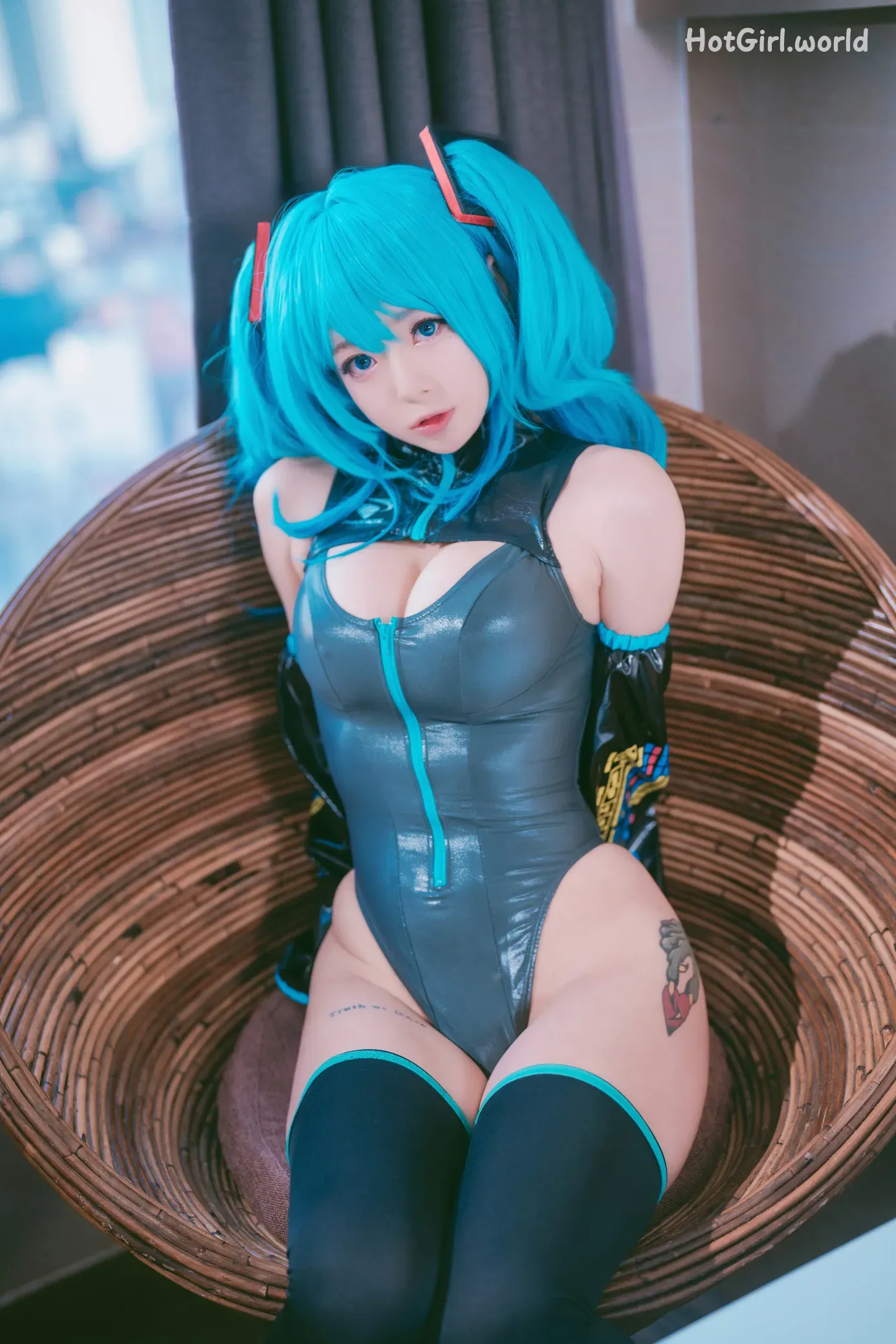 Maruemon-Plug-Me-In-Miku-hotgirl.world-109.webp