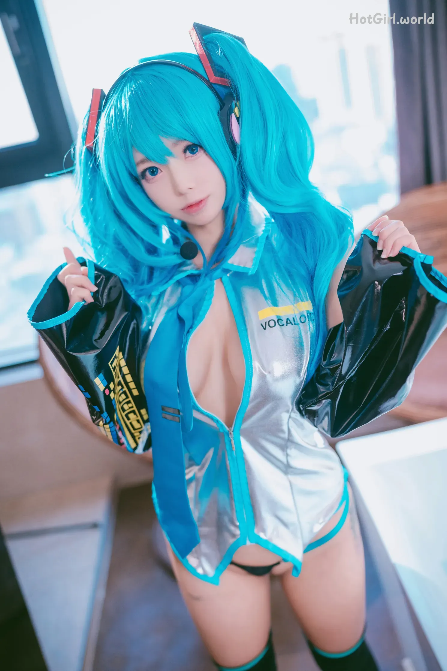 Maruemon-Plug-Me-In-Miku-hotgirl.world-111.webp