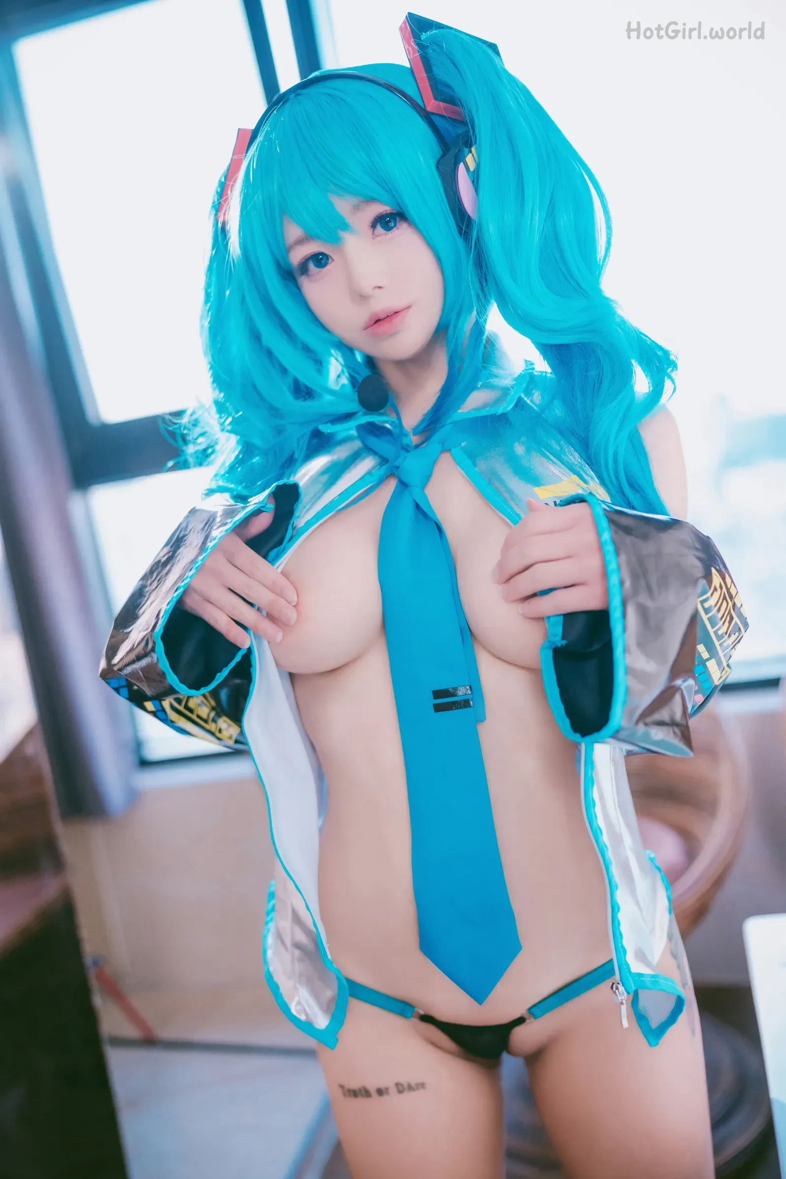 Maruemon-Plug-Me-In-Miku-hotgirl.world-113.webp