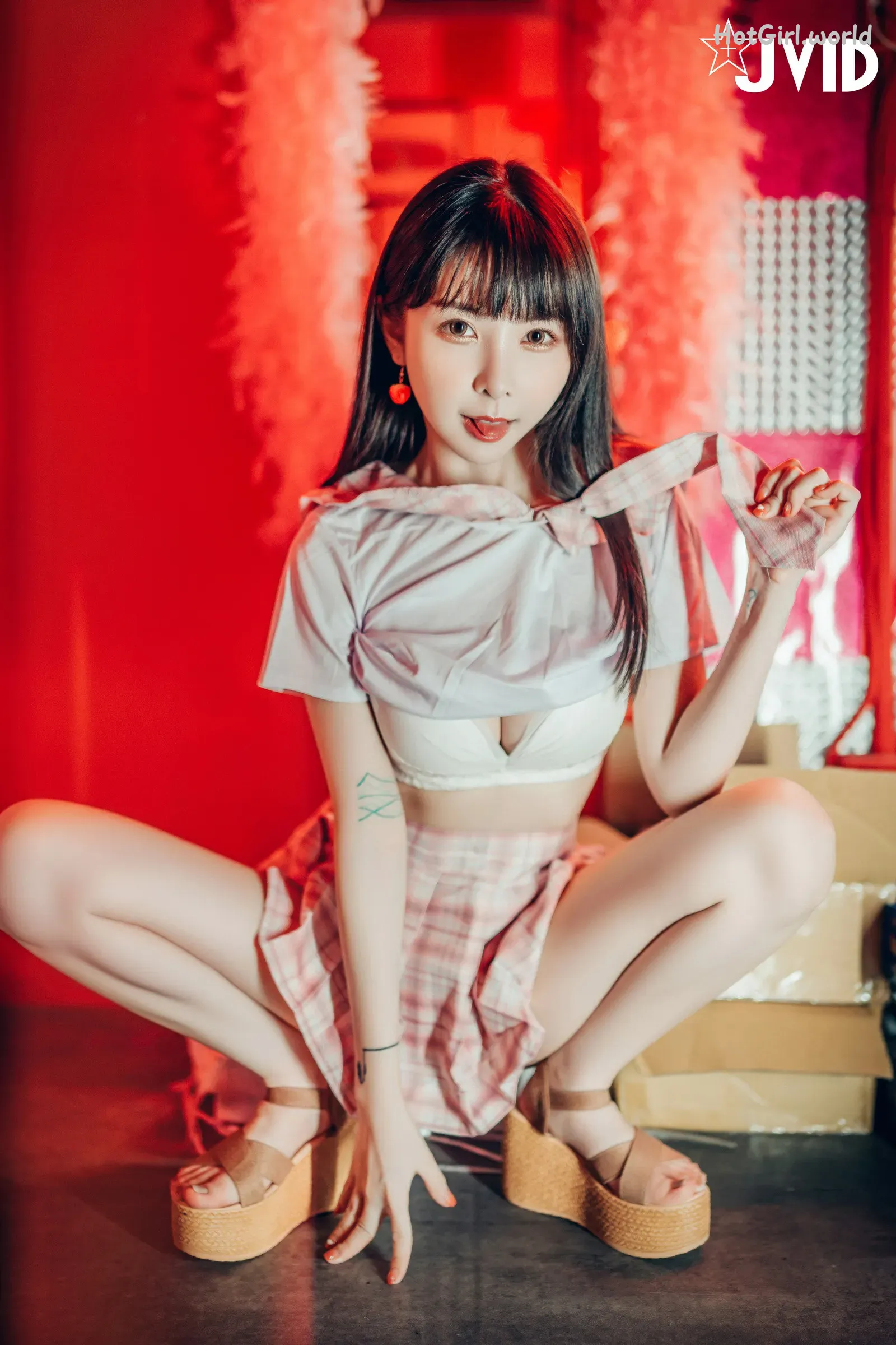 104_hotgirl.world.webp