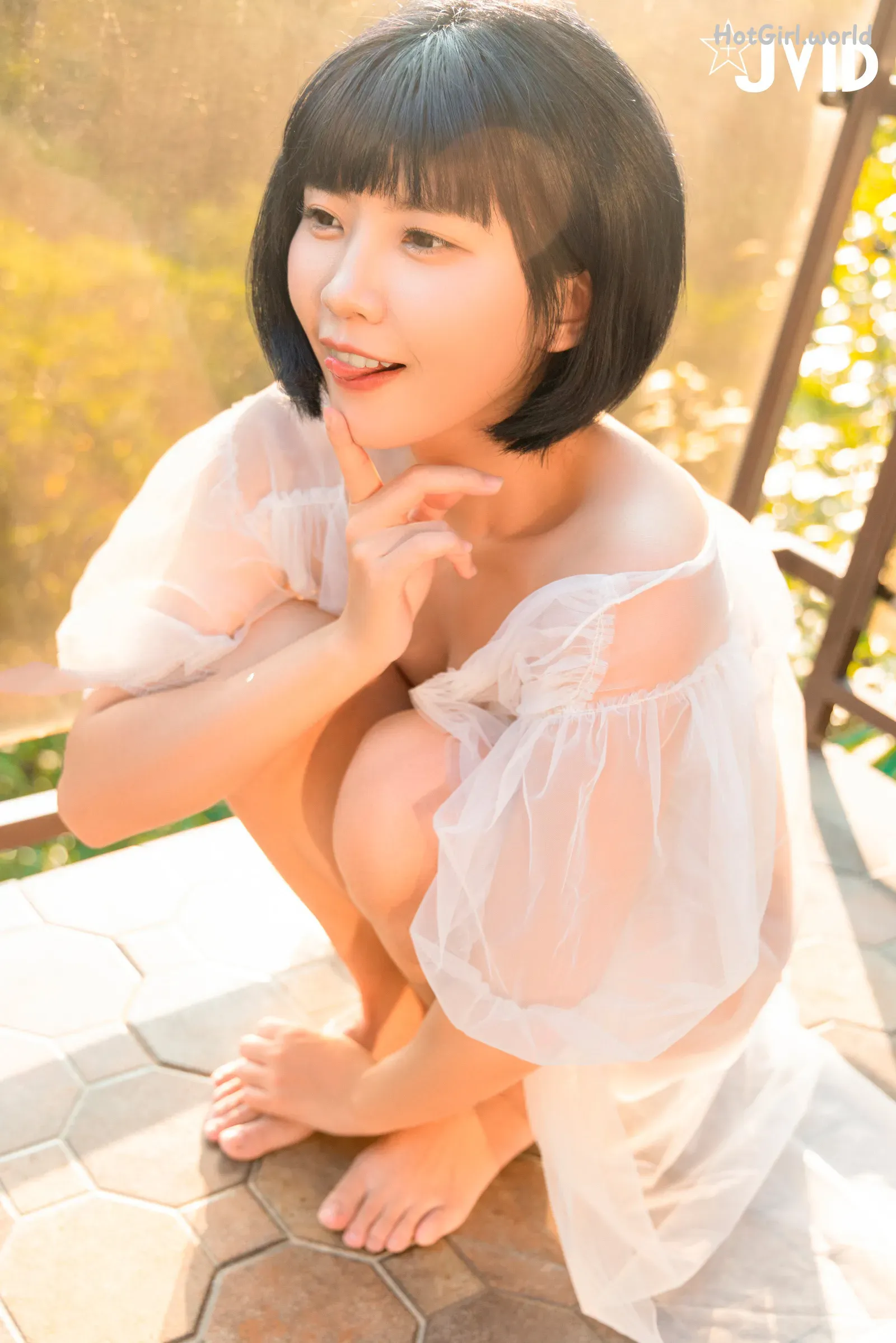 084_hotgirl.world.webp