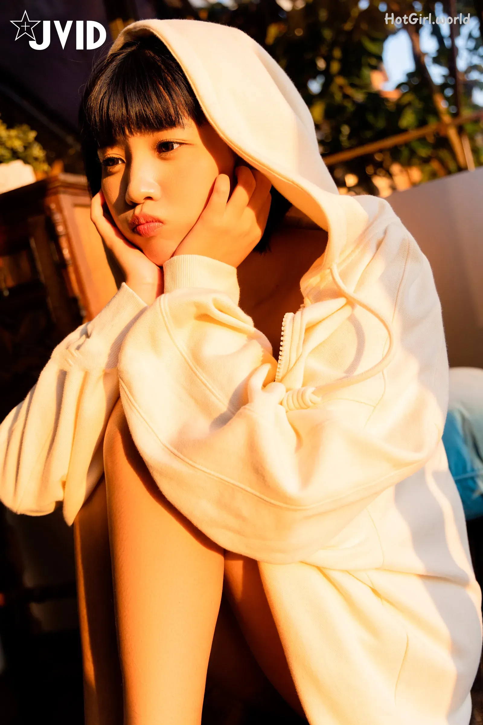 112_hotgirl.world.webp
