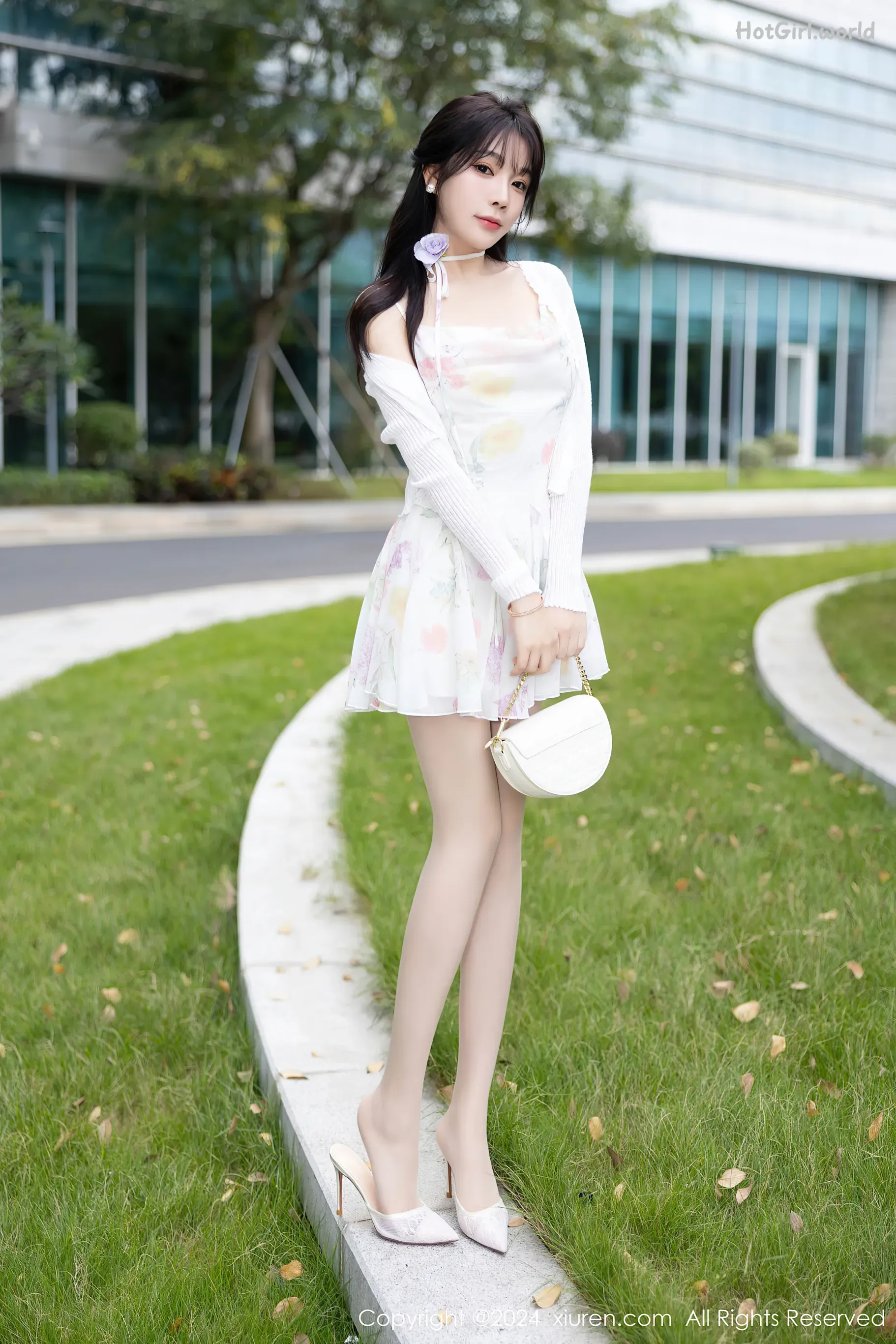 0001_hotgirl.world.webp