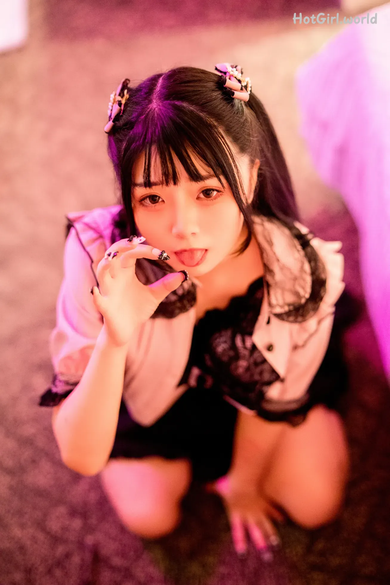 Coser-Raku-Night-LiLy-hotgirl.world-058.webp