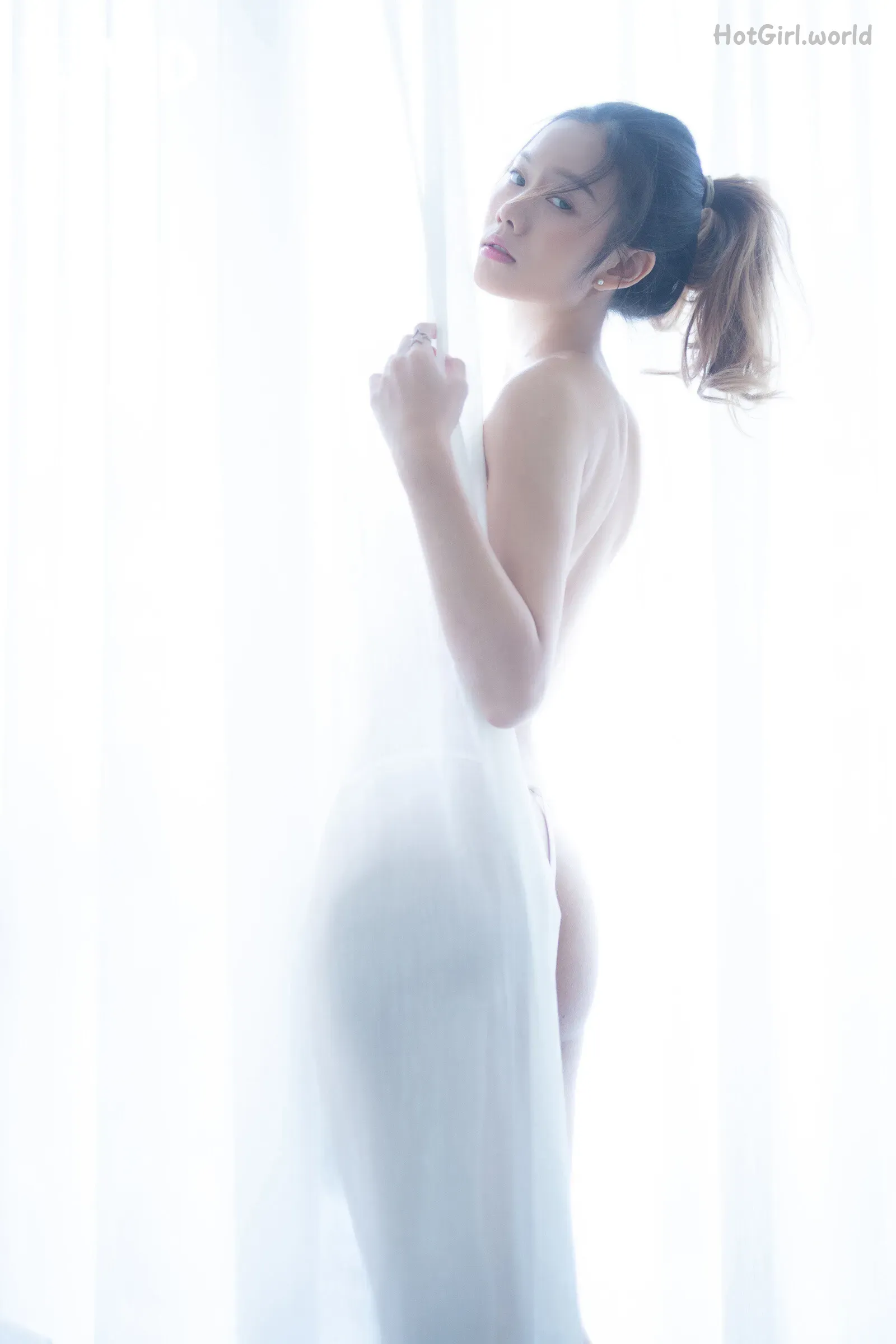 168_hotgirl.world.webp