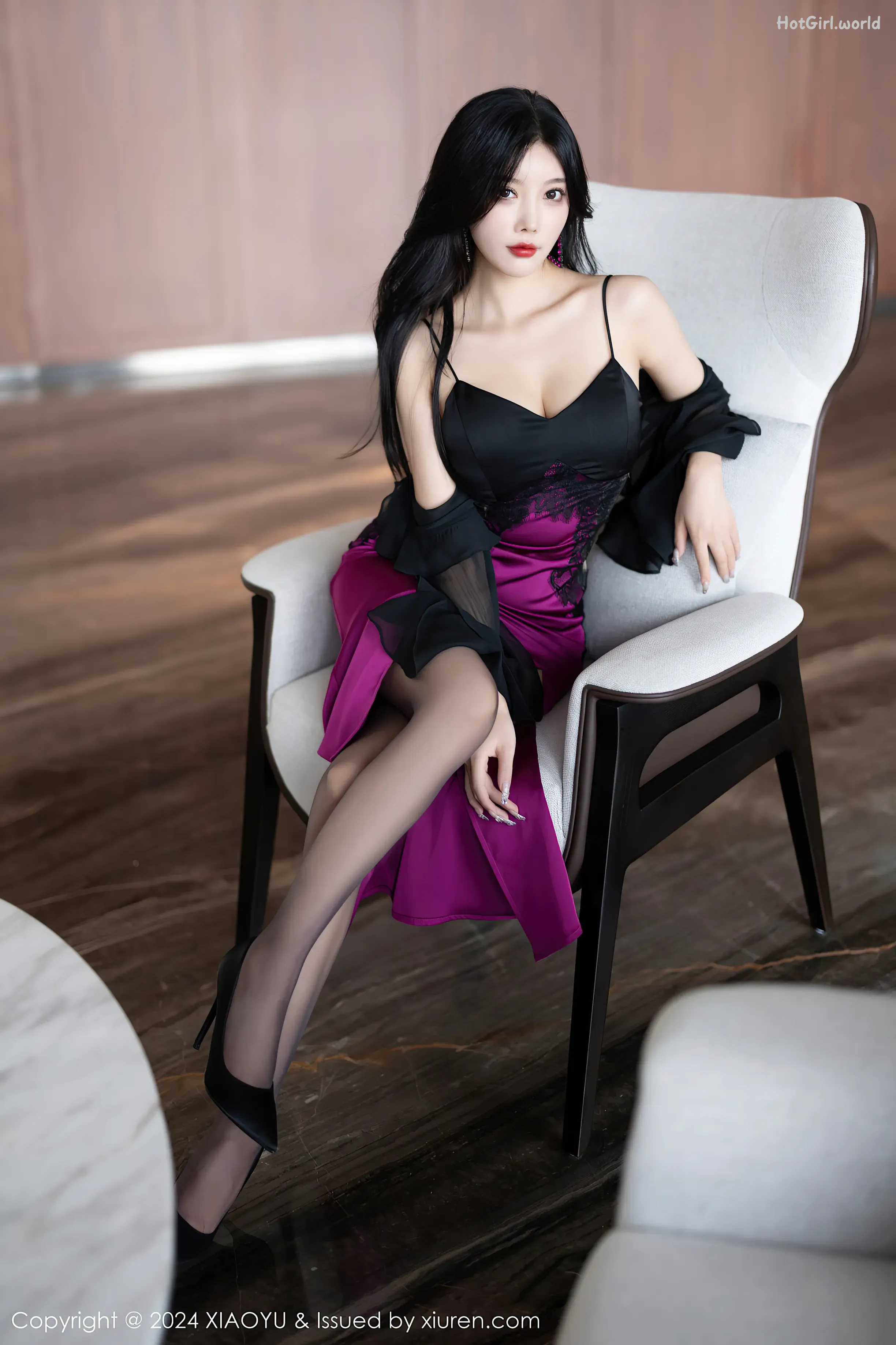 0006_hotgirl.world.webp