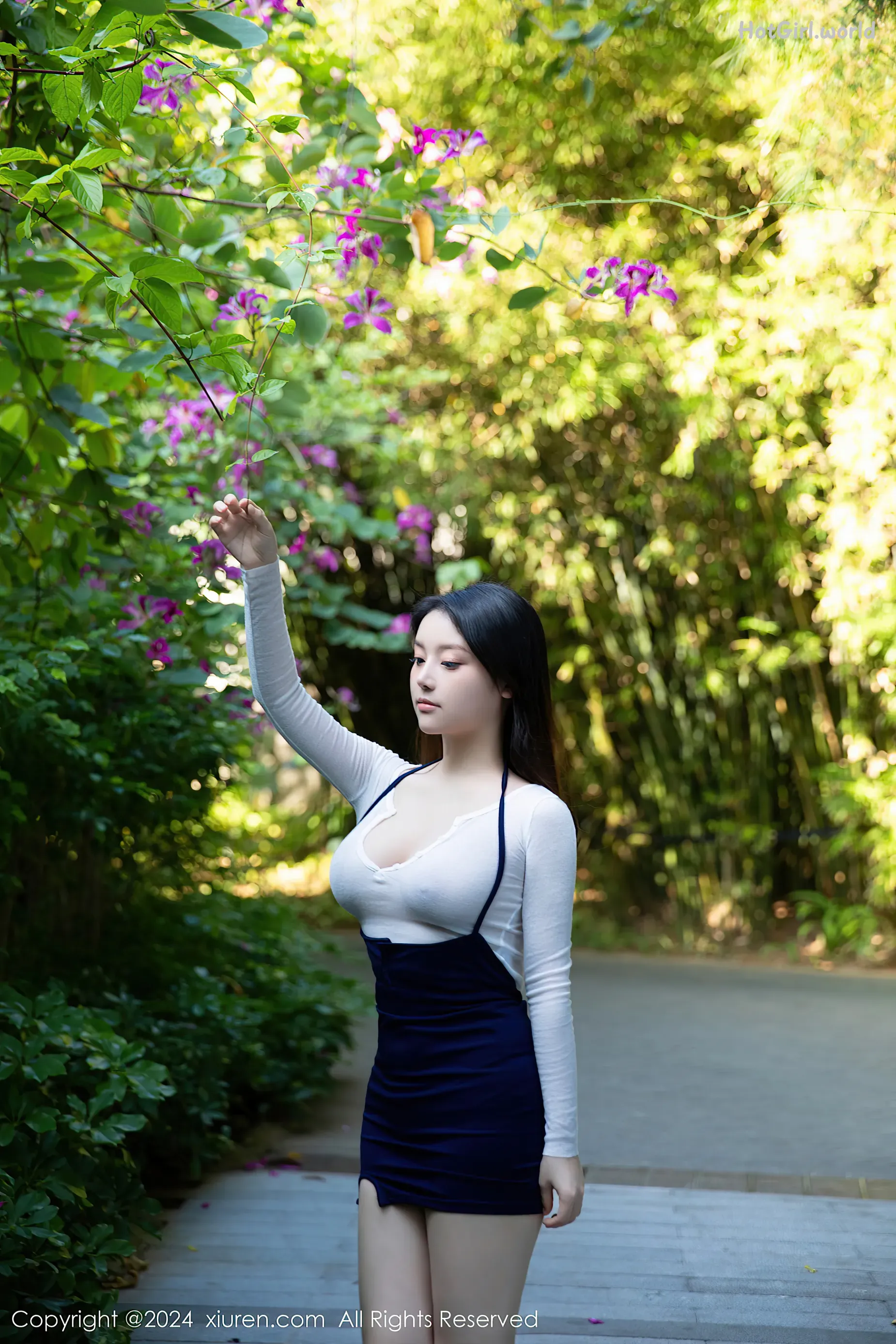 0001_hotgirl.world.webp