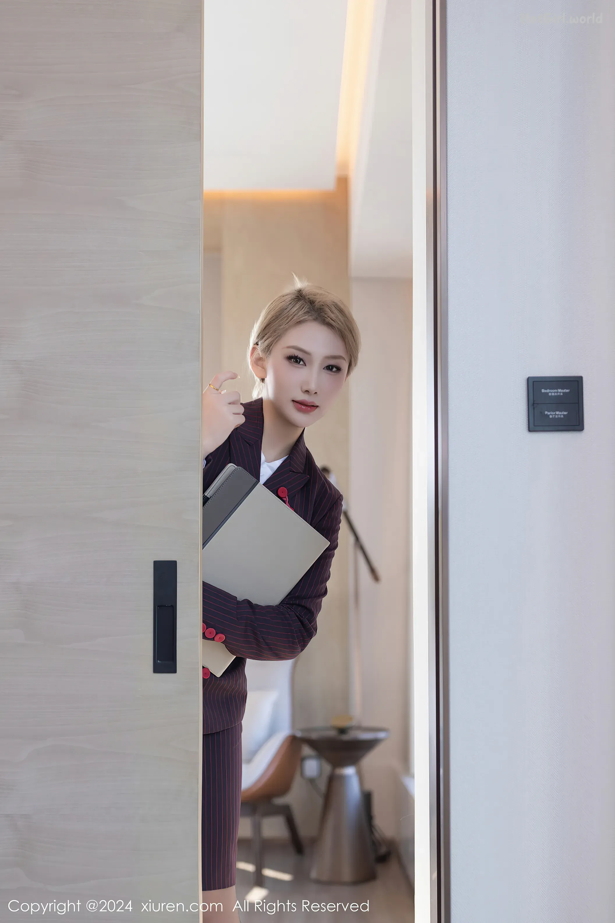 XiuRen秀人网-No-8042-沈青黛-0001-4921625792_hotgirl.world.webp