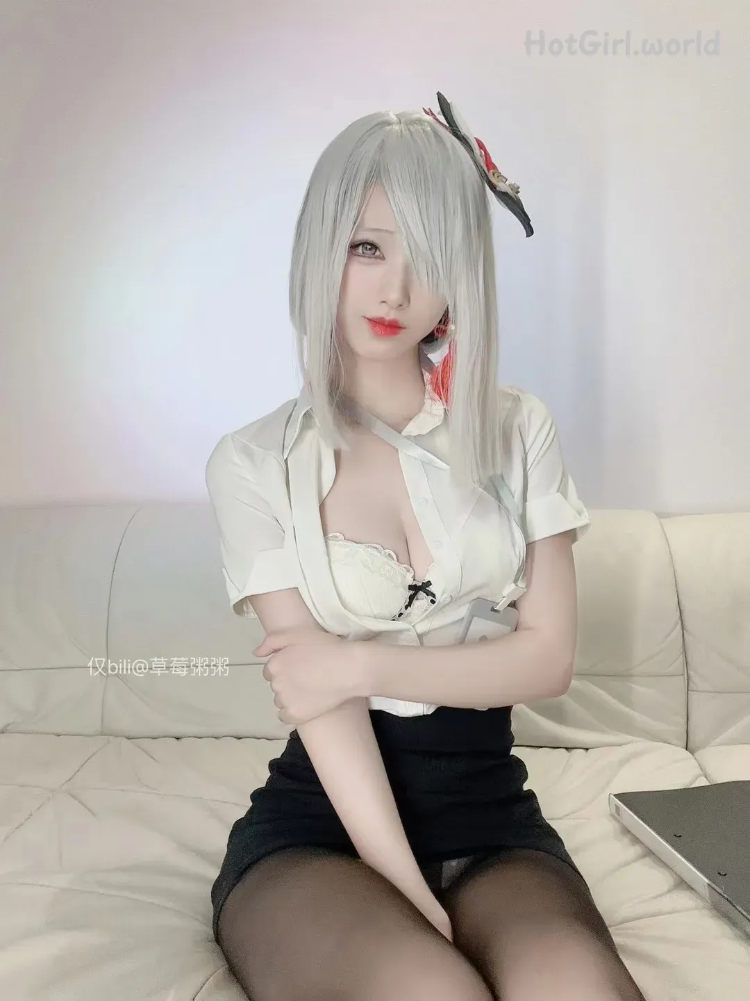 082_hotgirl.world_hotgirl.world.webp