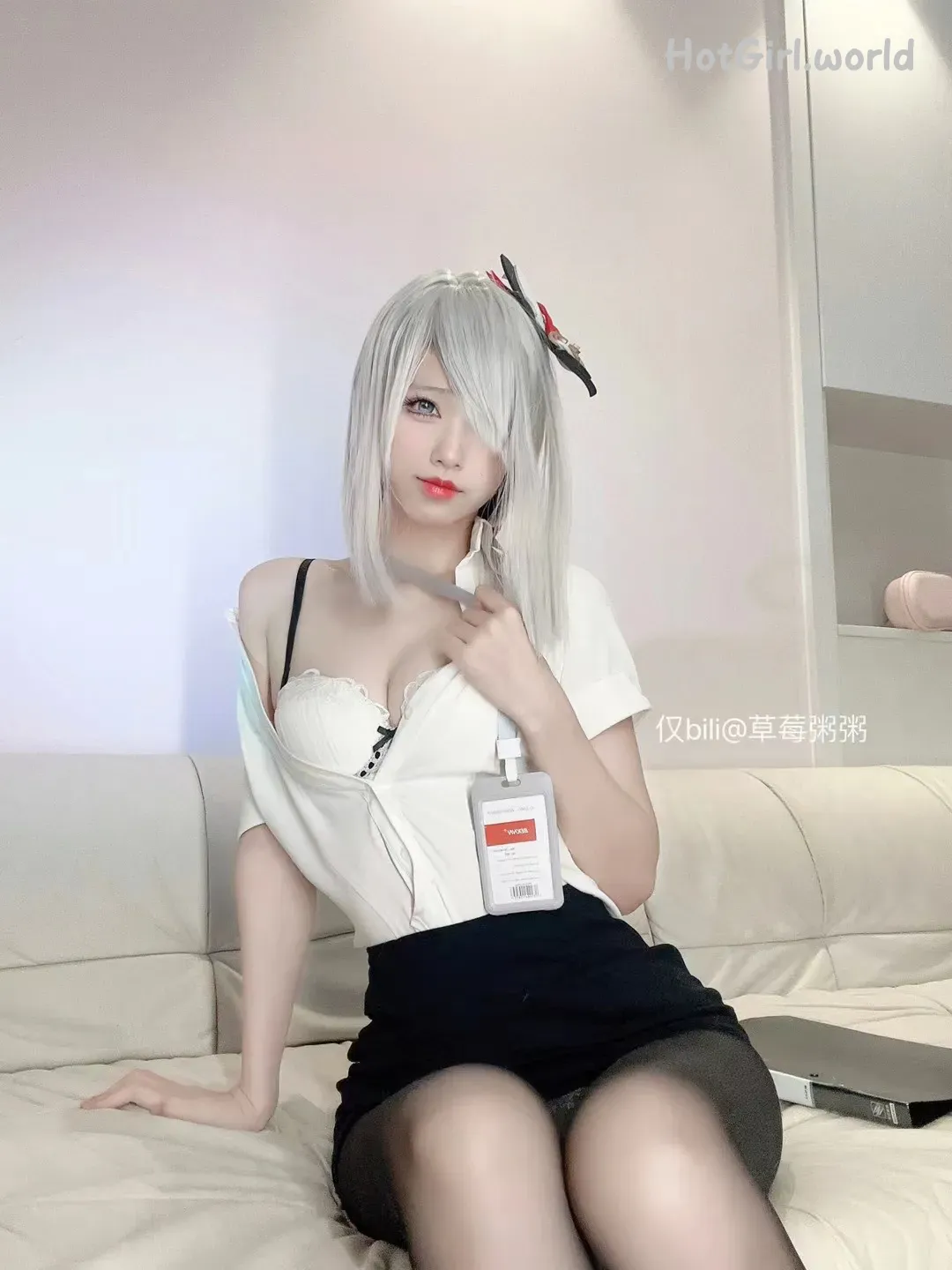 084_hotgirl.world_hotgirl.world.webp