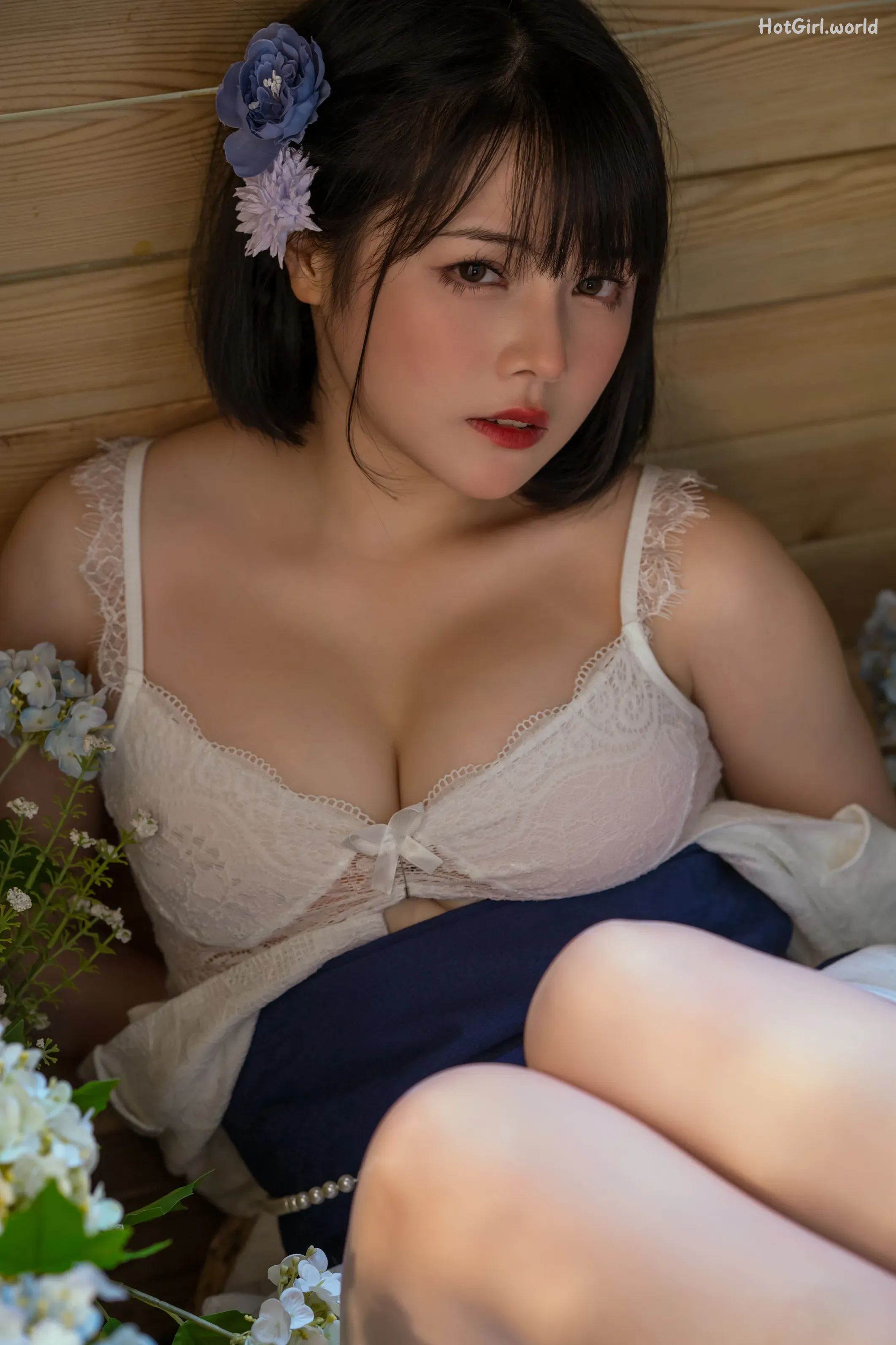 Coser-Yunx1x1-Vol.064-and-hotgirl.world-008.webp
