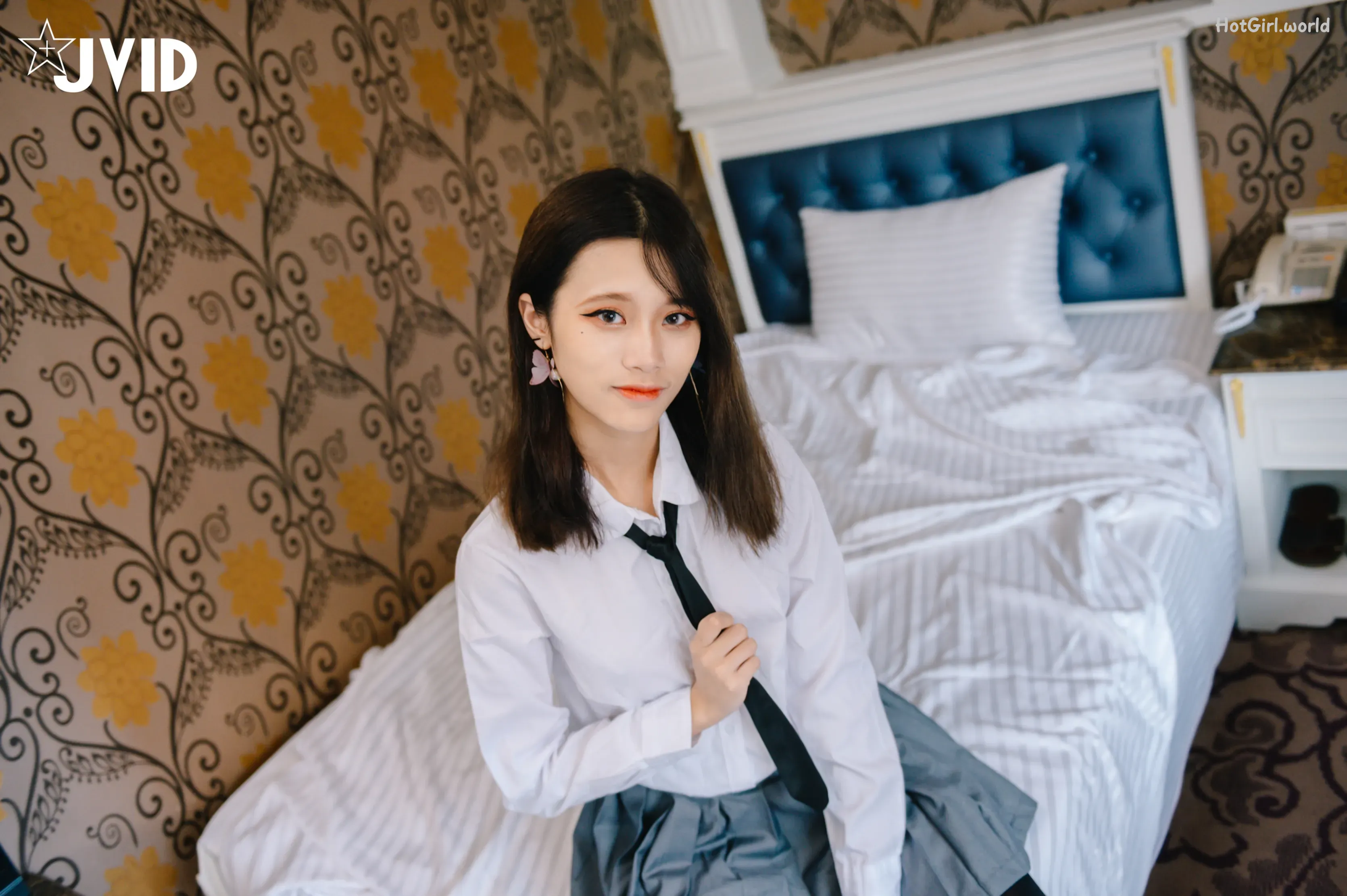 JVID-Han-Fangyu-女學生歸來