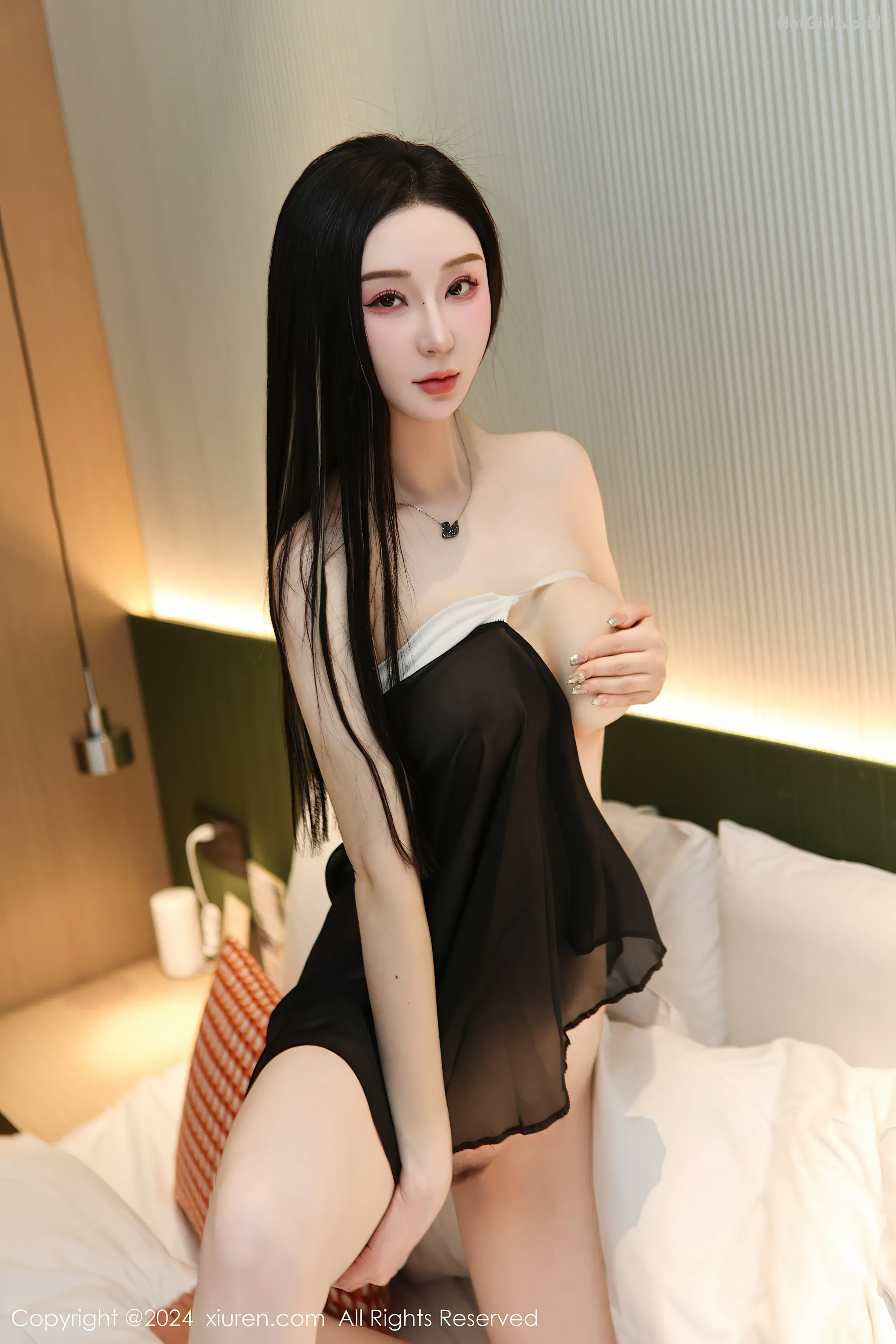 0081_hotgirl.world.webp