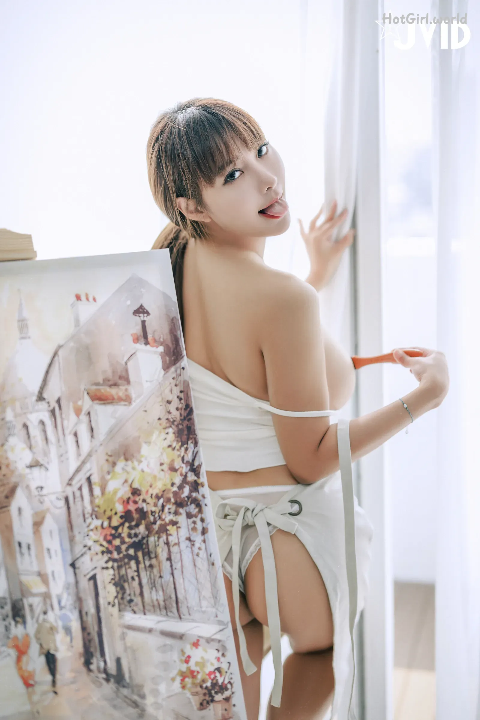 140_hotgirl.world.webp