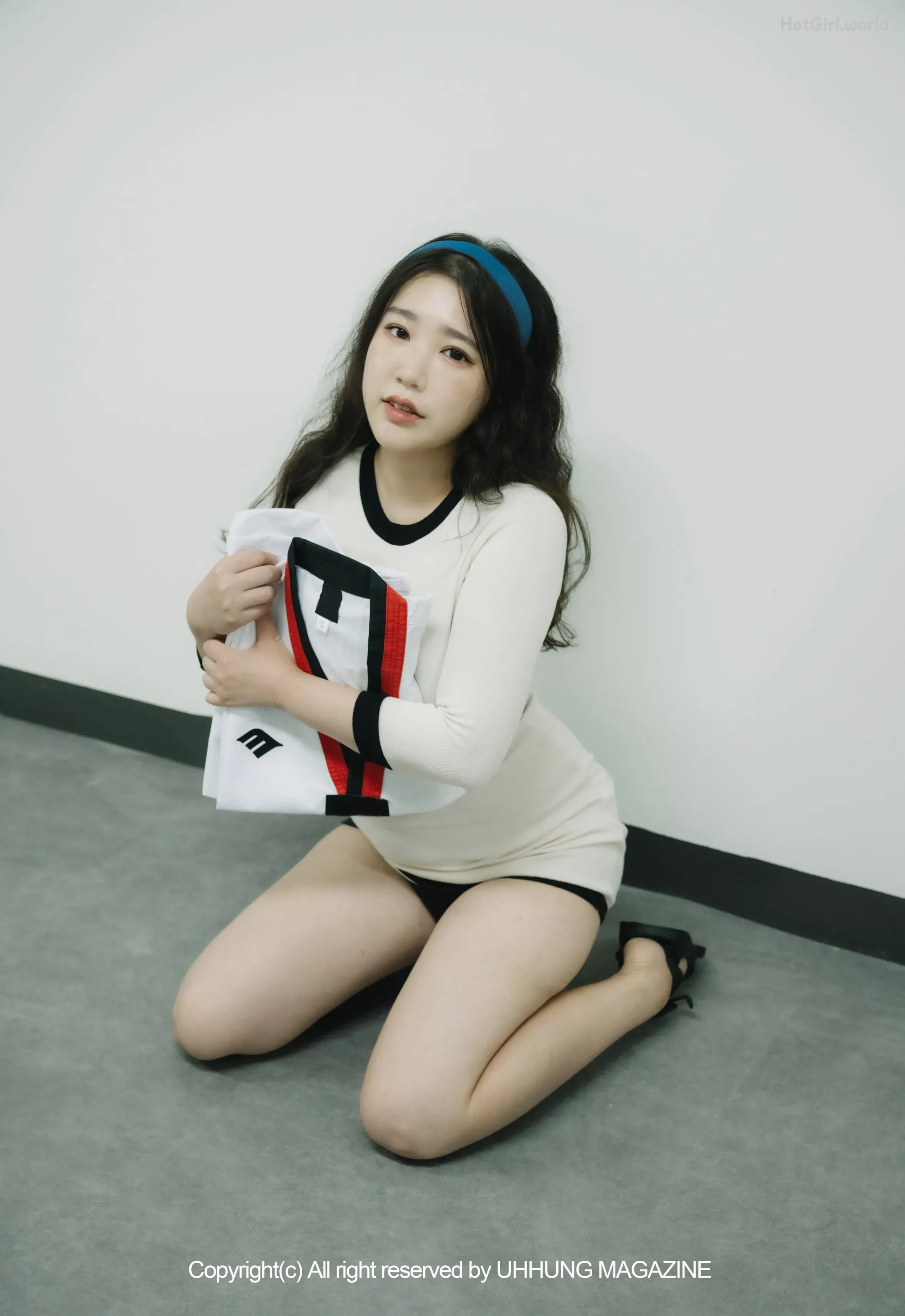 UHHUNG-MAGAZINE-Jenn-Vol.1-Taekwondo-hotgirl.world-006.webp