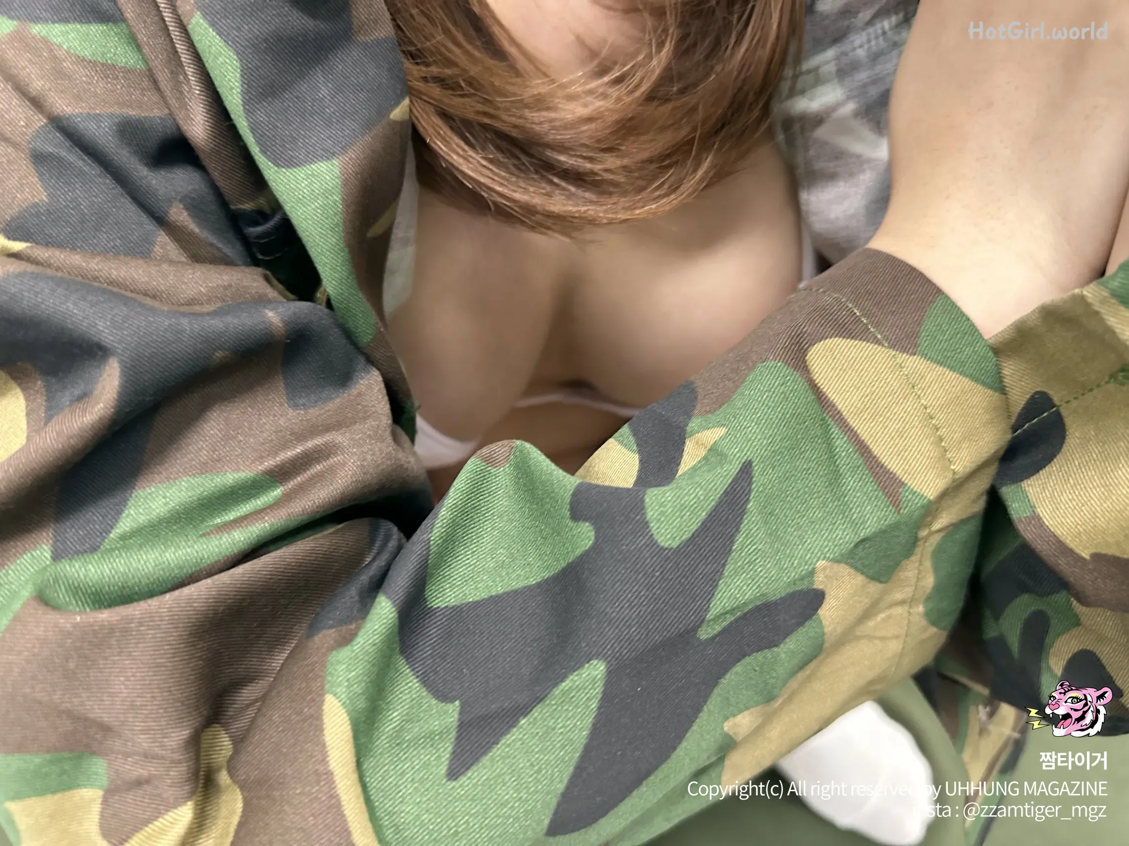 UHHUNG-MAGAZINE-Yoonbly-Vol.4-Milltary-hotgirl.world-132.webp