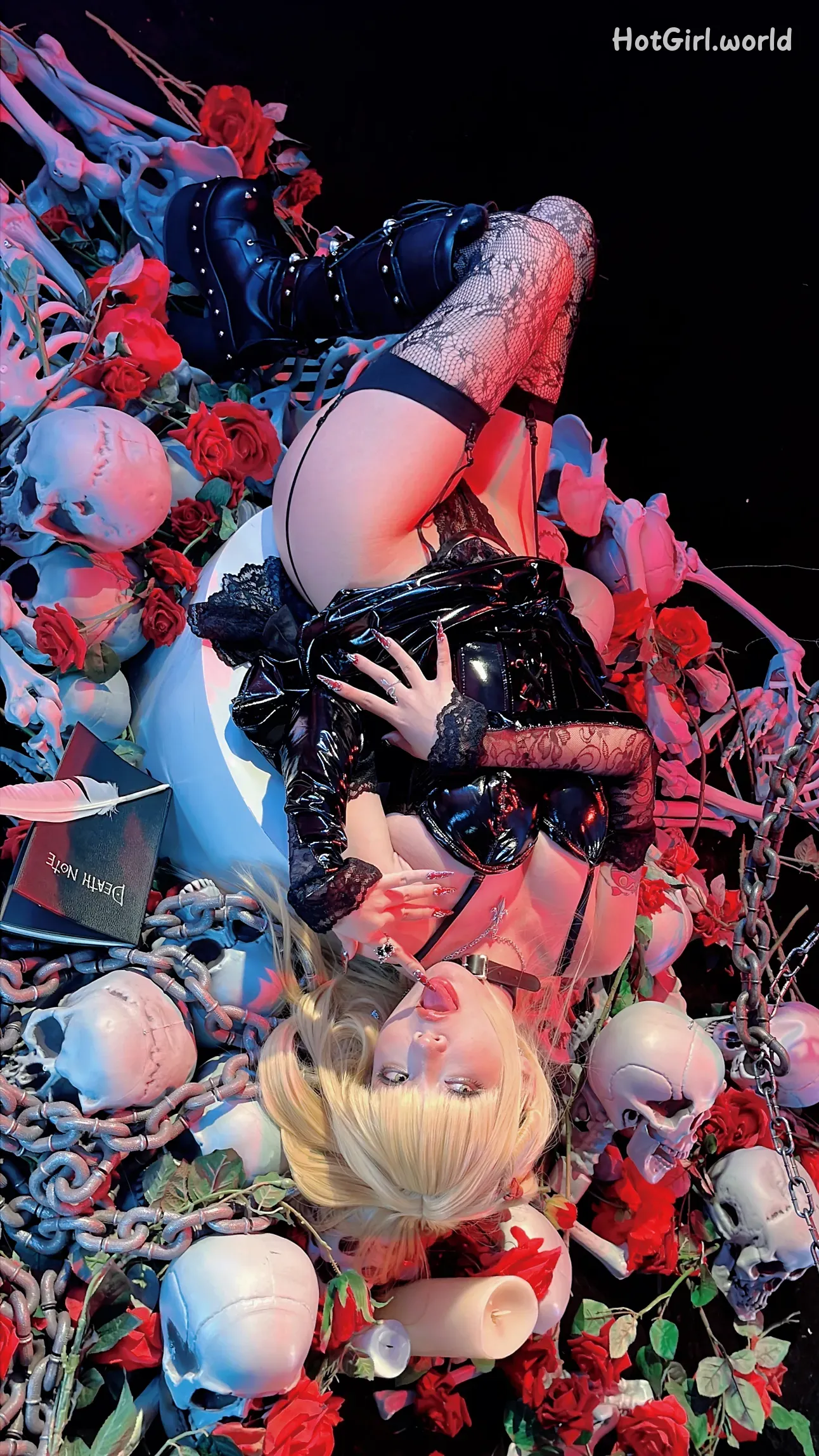 Coser-UmekoJ-Amane-Misa-x-Death-Note-hotgirl.world-103.webp