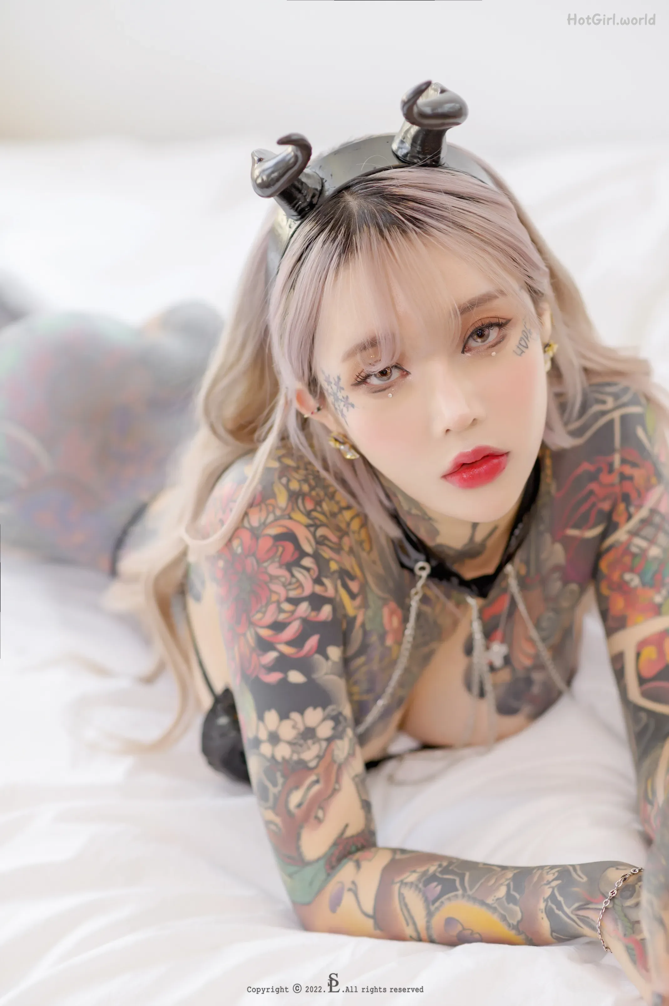 SAINT-Photolife-YoKo-Saint-and-Devil-hotgirl.world-058.webp