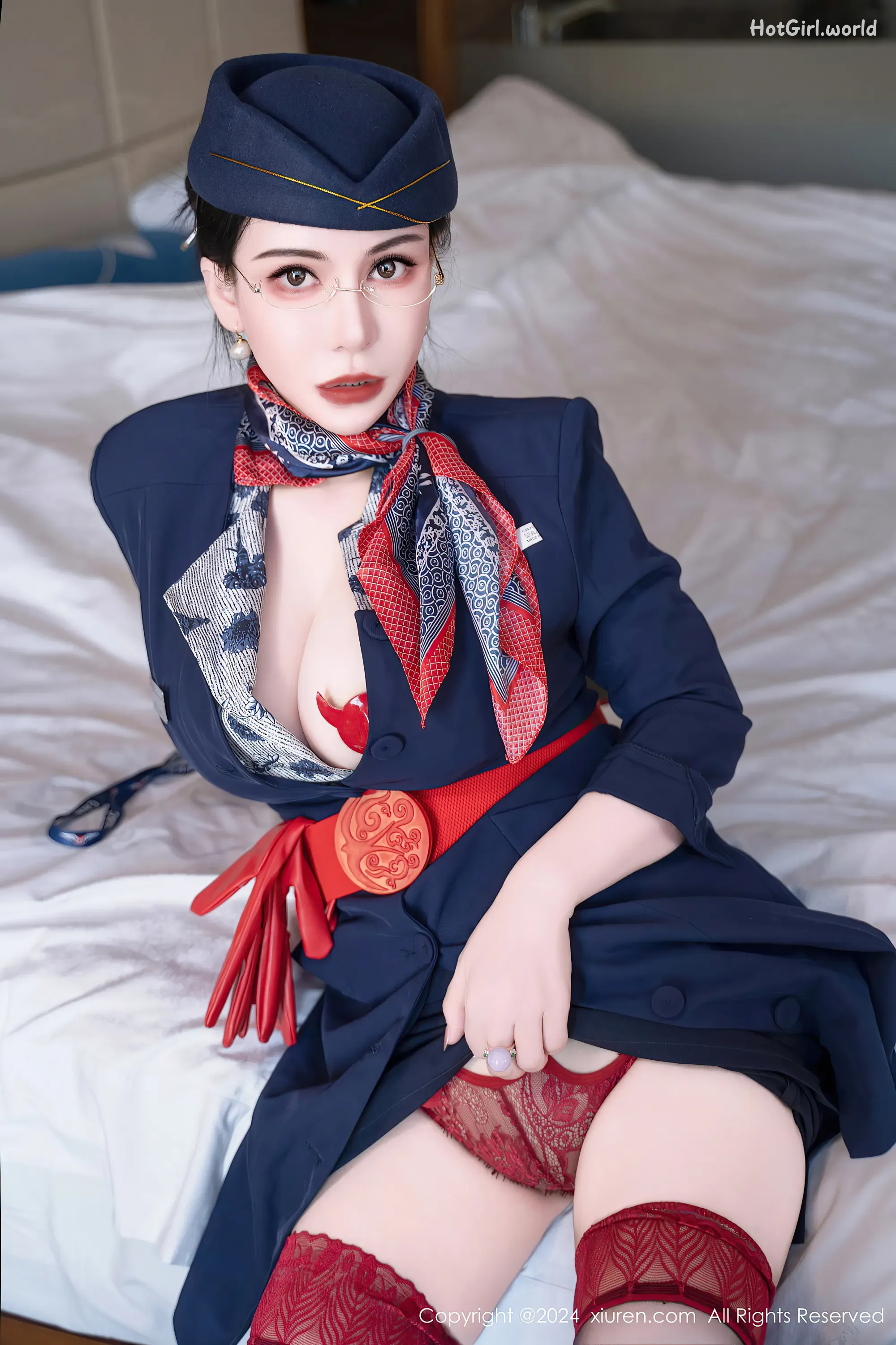 XiuRen-秀人网-No.8253-悦悦姐-Yue Yue Jie
