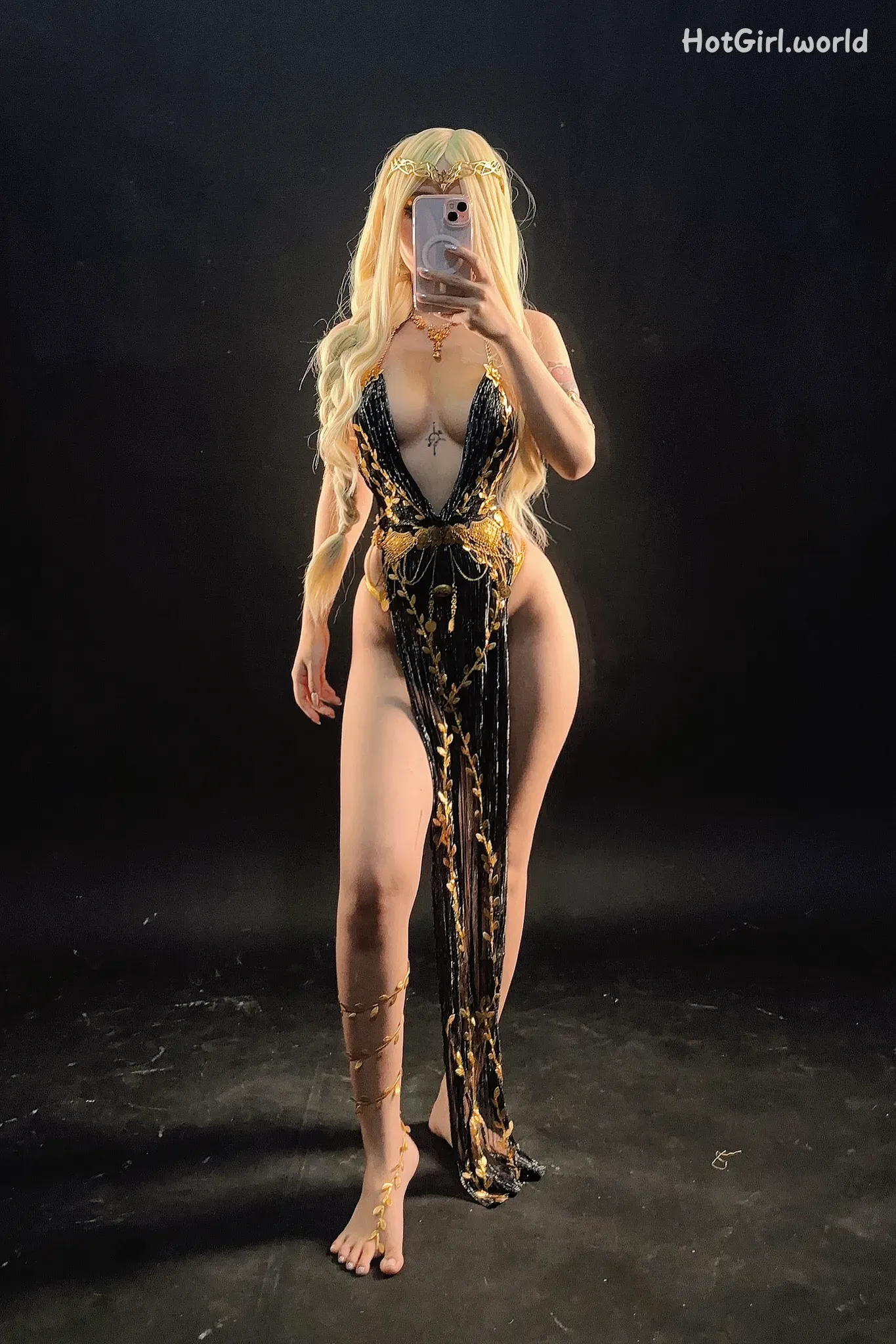 Coser-UmekoJ-Queen-Marika-the-Eternal-Elden-Ring-hotgirl.world-131.webp