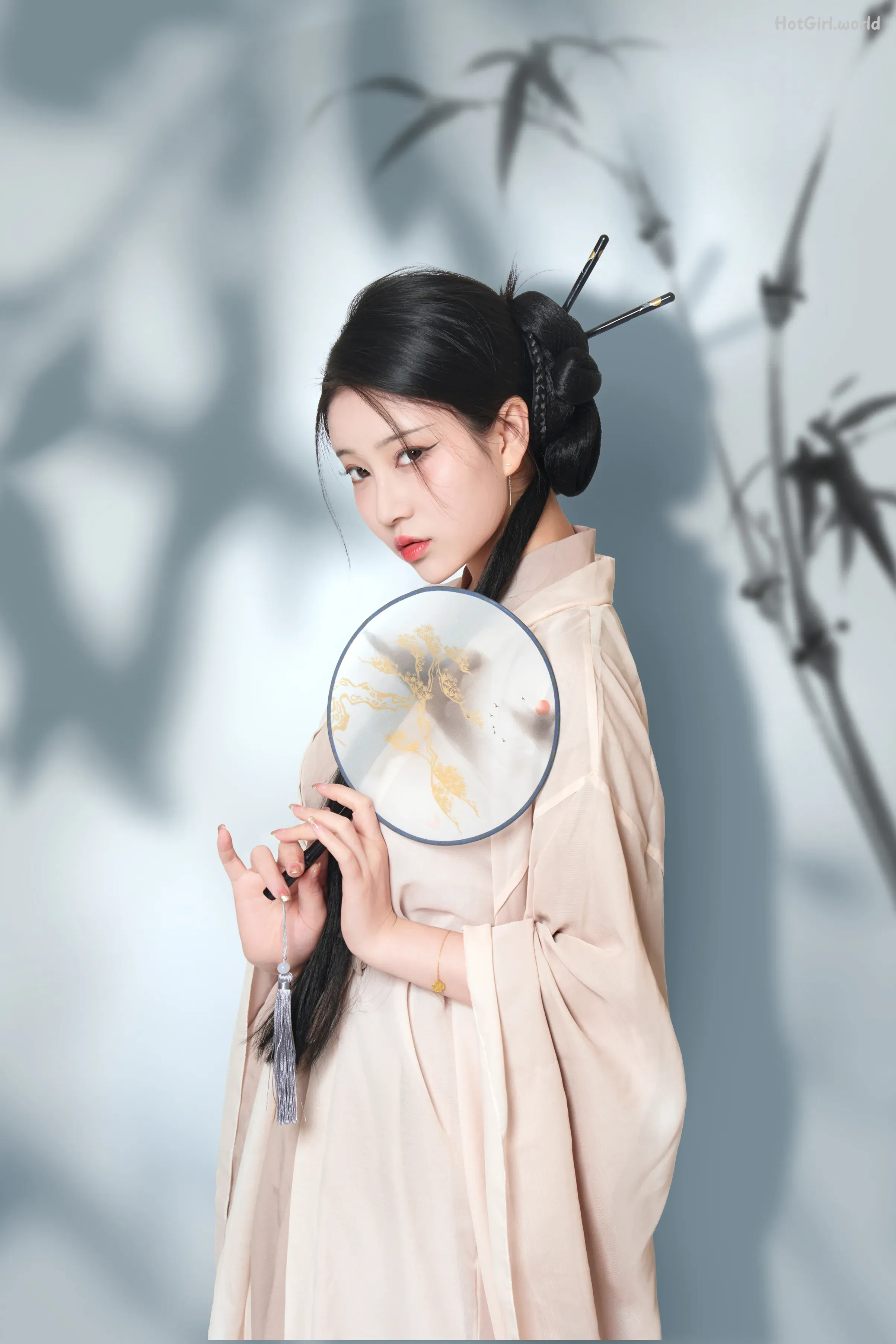 Coser-Nnian-hotgirl.world-003.webp