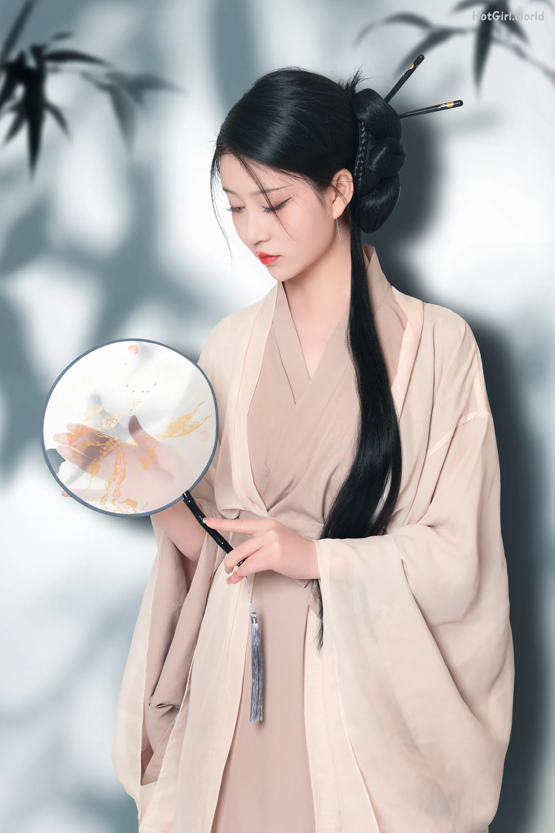 Coser-Nnian-hotgirl.world-004.webp