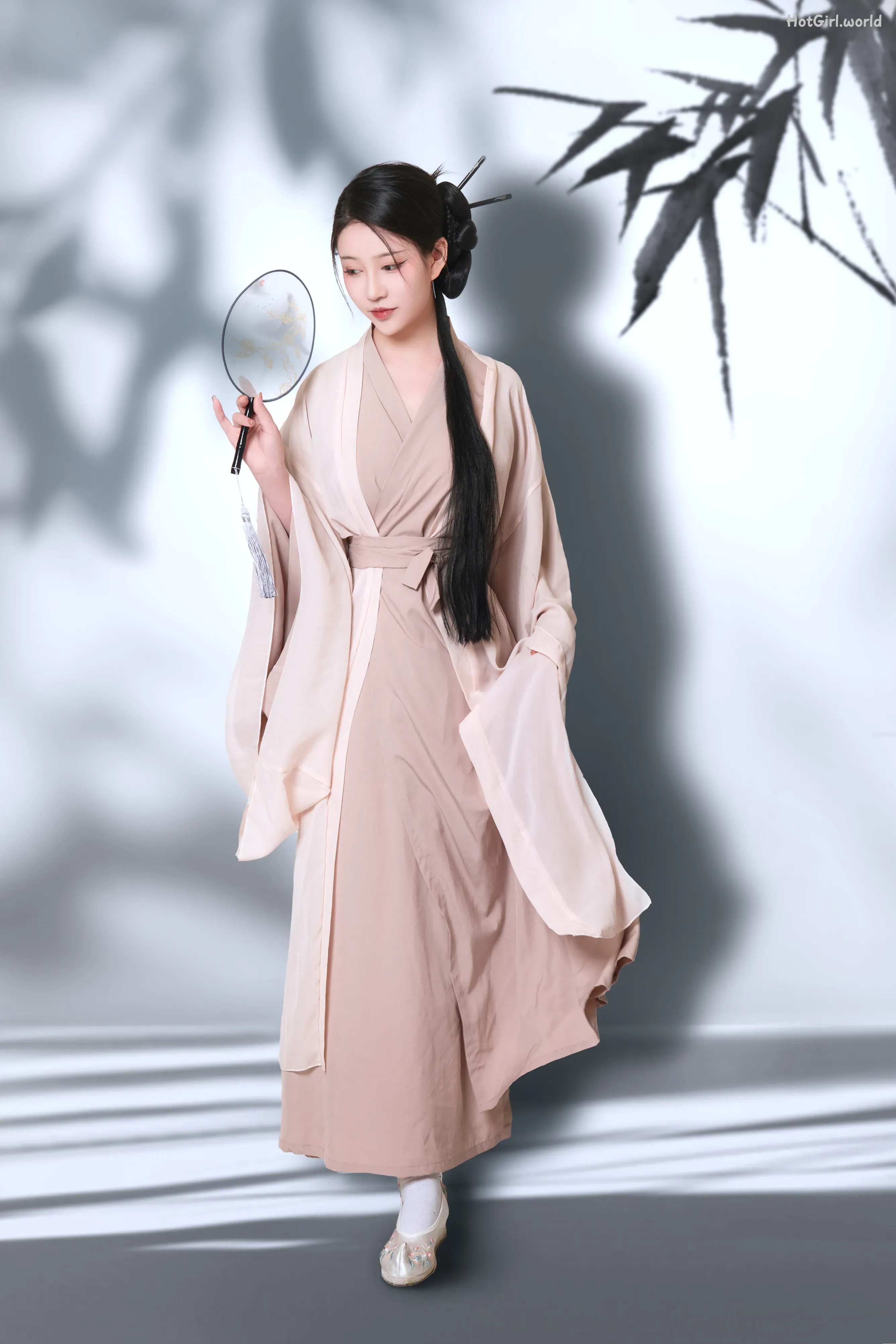 Coser-Nnian-hotgirl.world-005.webp