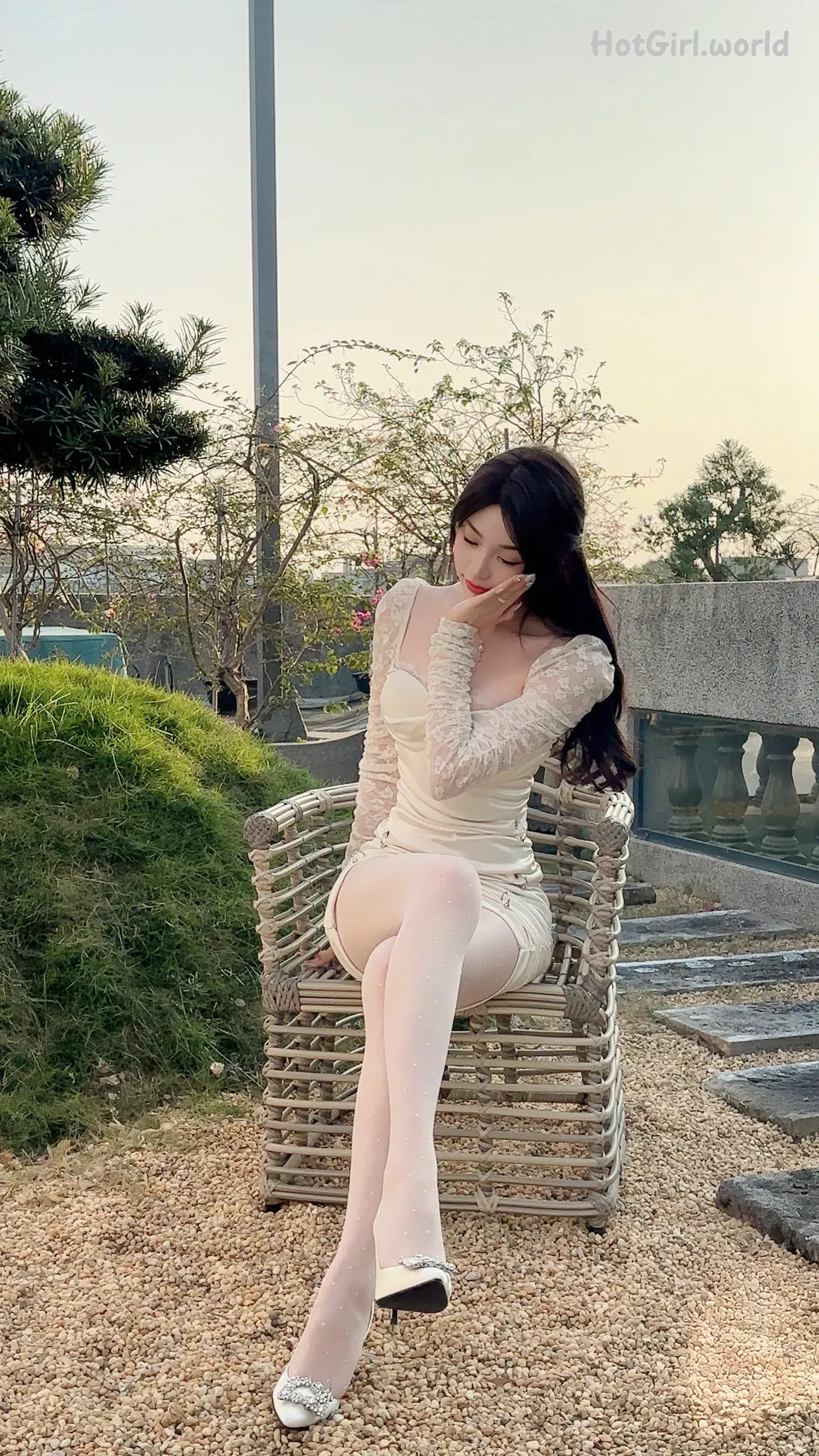 徐莉芝-捂住春光-0001-1532829703_hotgirl.world.webp