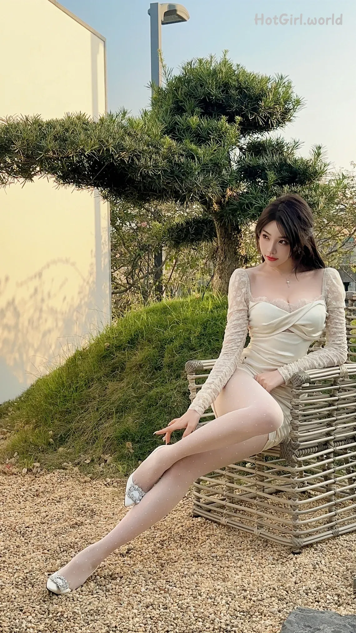 徐莉芝-捂住春光-0002-1770185335_hotgirl.world.webp