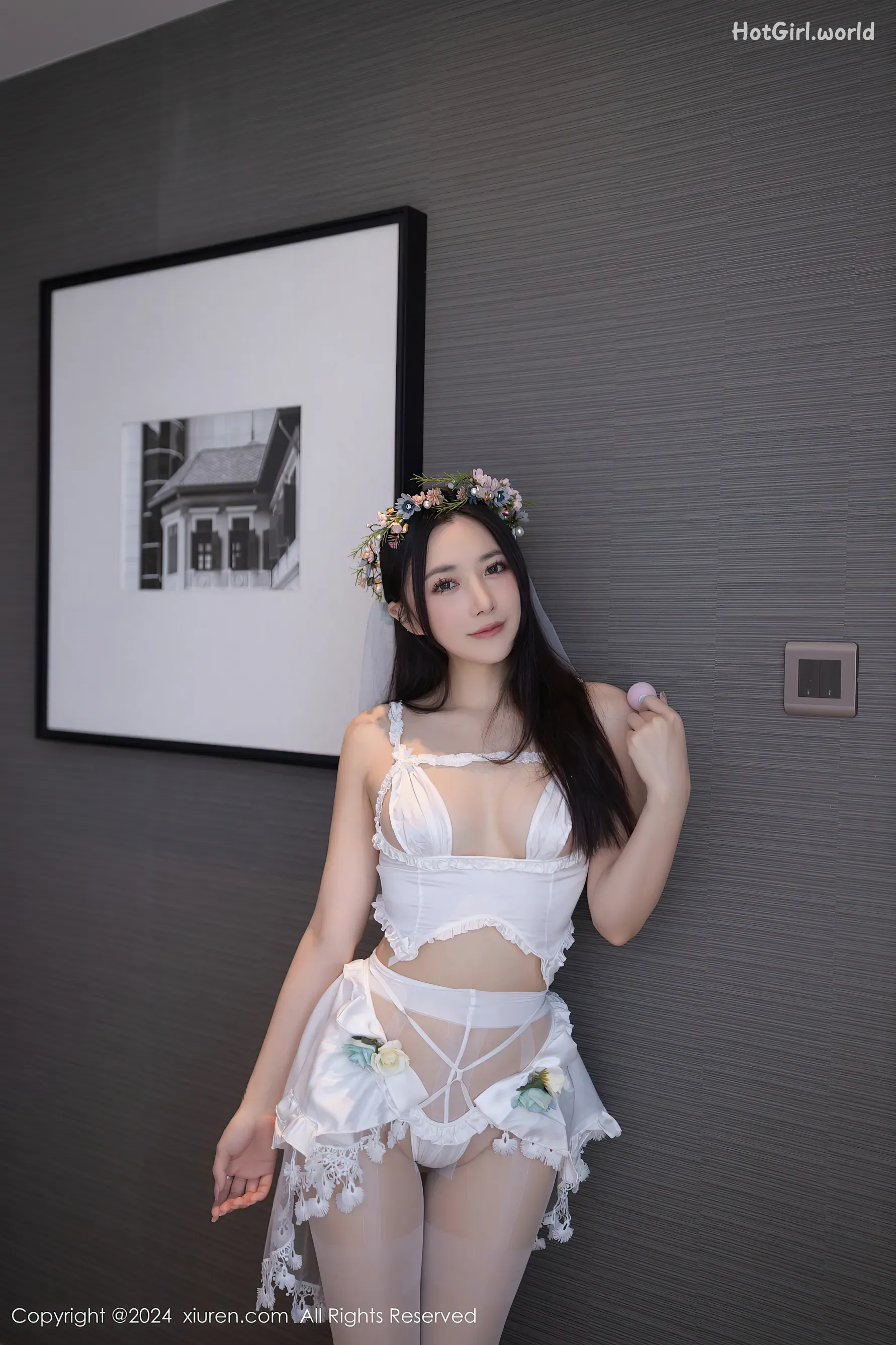 0002_hotgirl.world.webp