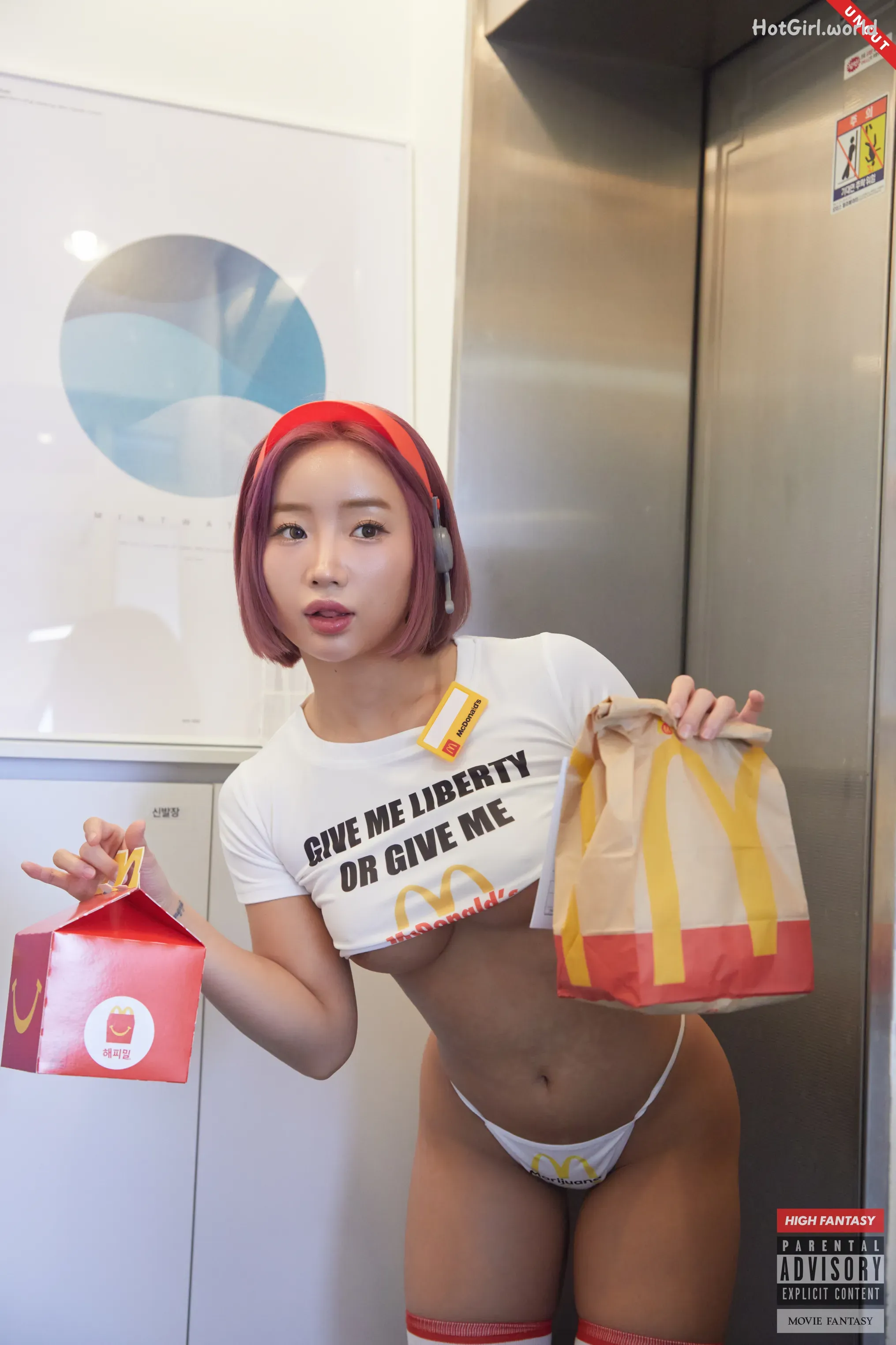 HIGH FANTASY-Soi-Vol.3-Delivery Girl(29 photos + 13 uncensored photos)