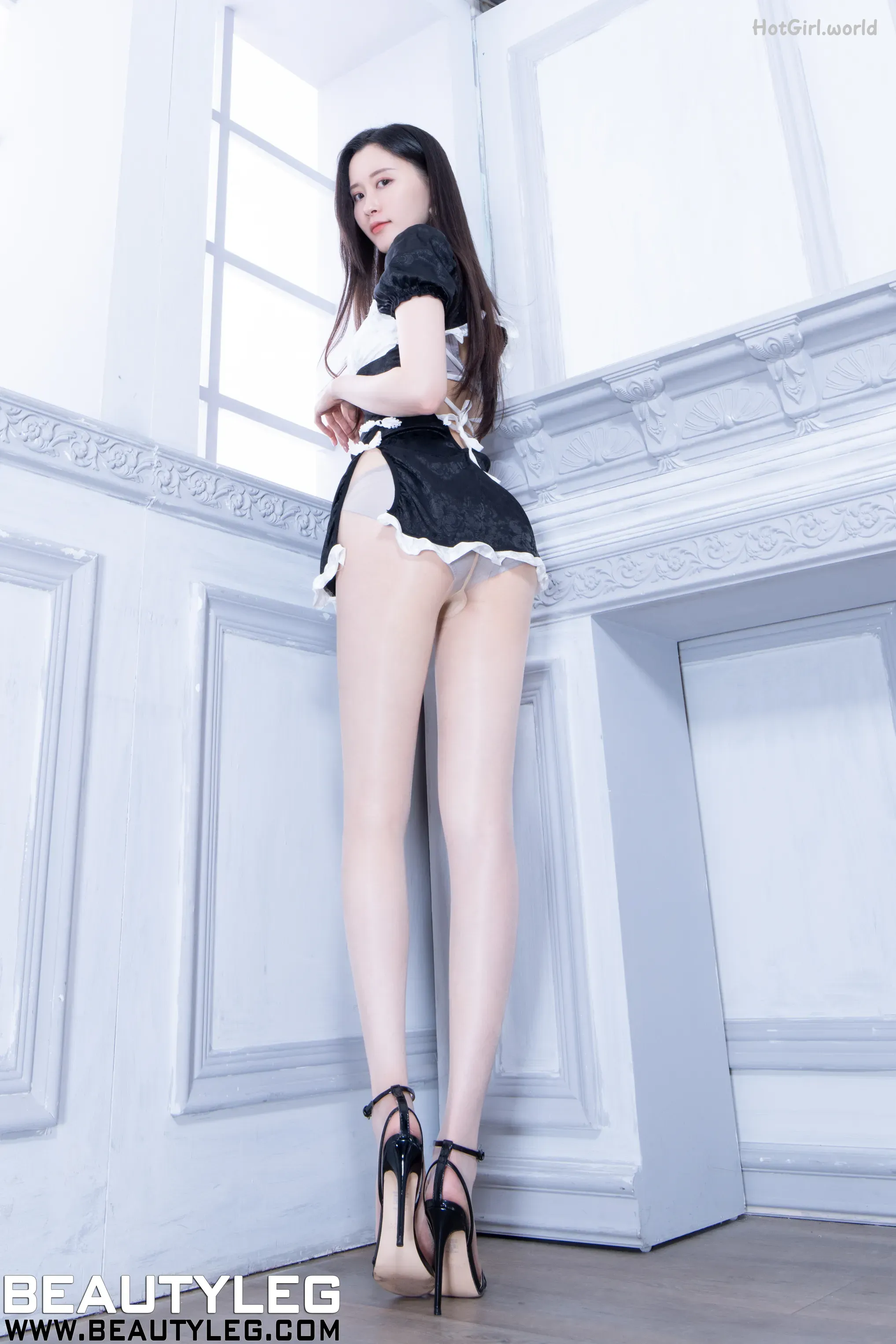 0035_hotgirl.world.webp