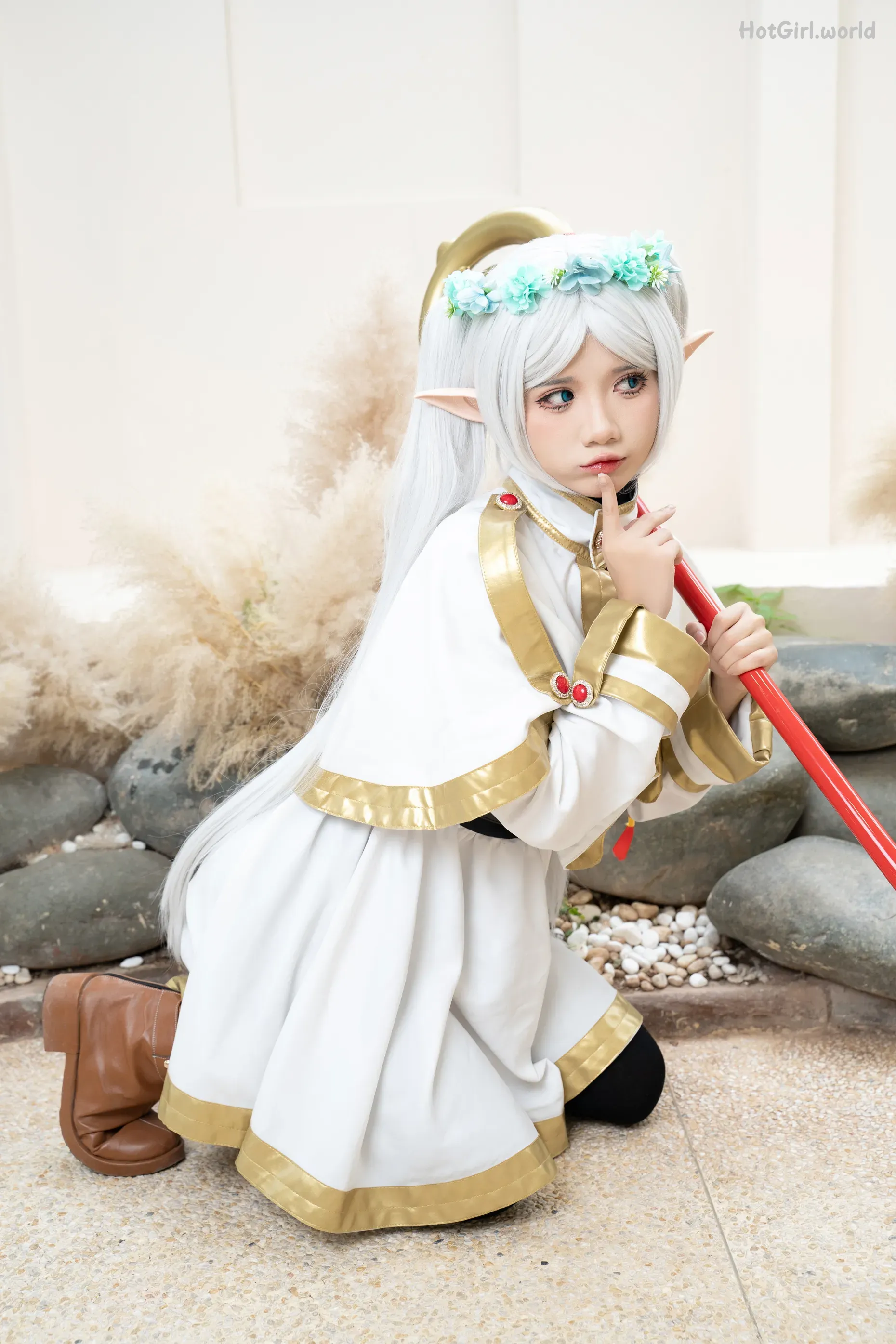 Coser-PoppaChan-Frieren-hotgirl.world-006.webp
