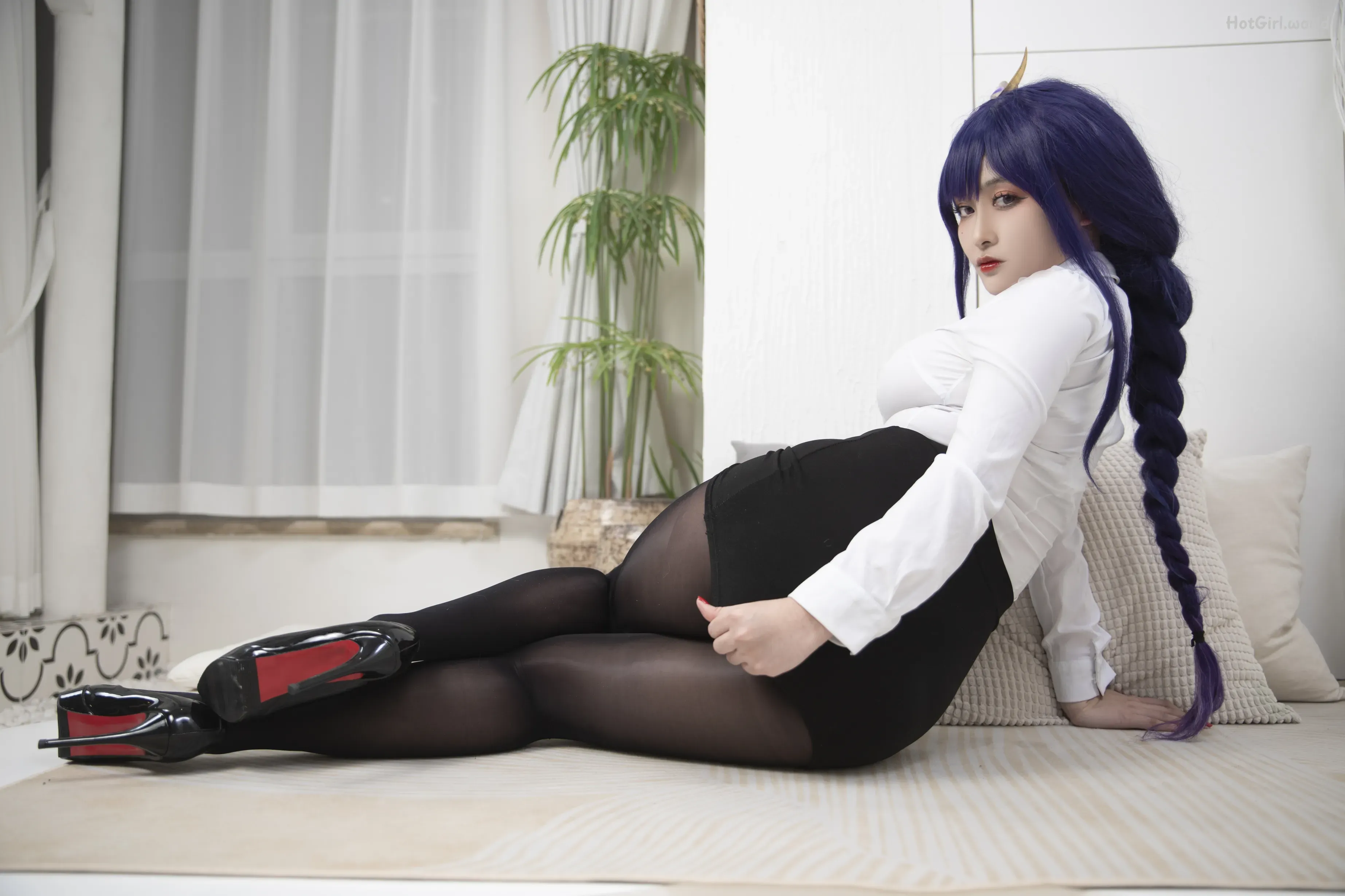 Coser-LoLiSAMA-hotgirl.world-002.webp