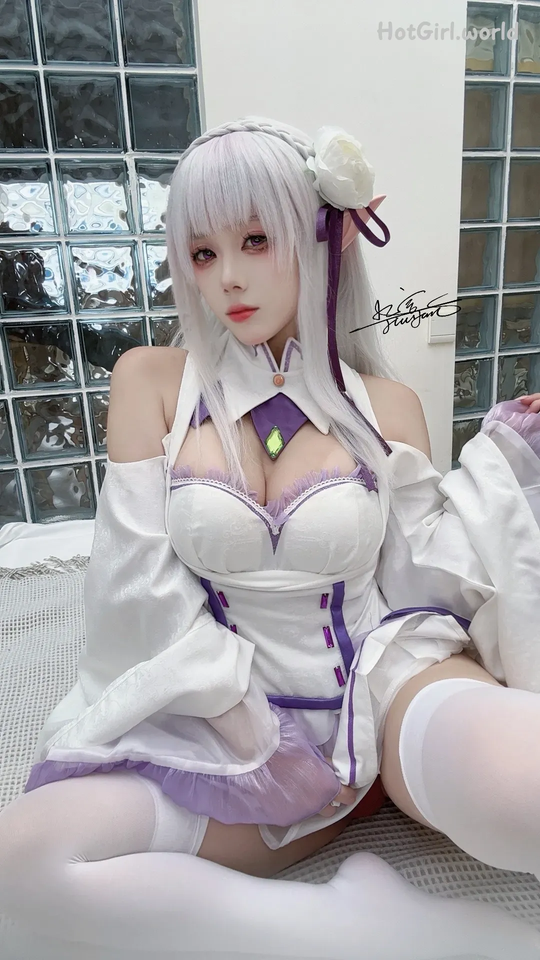 Coser-jiu-yan-hotgirl.world-003.webp