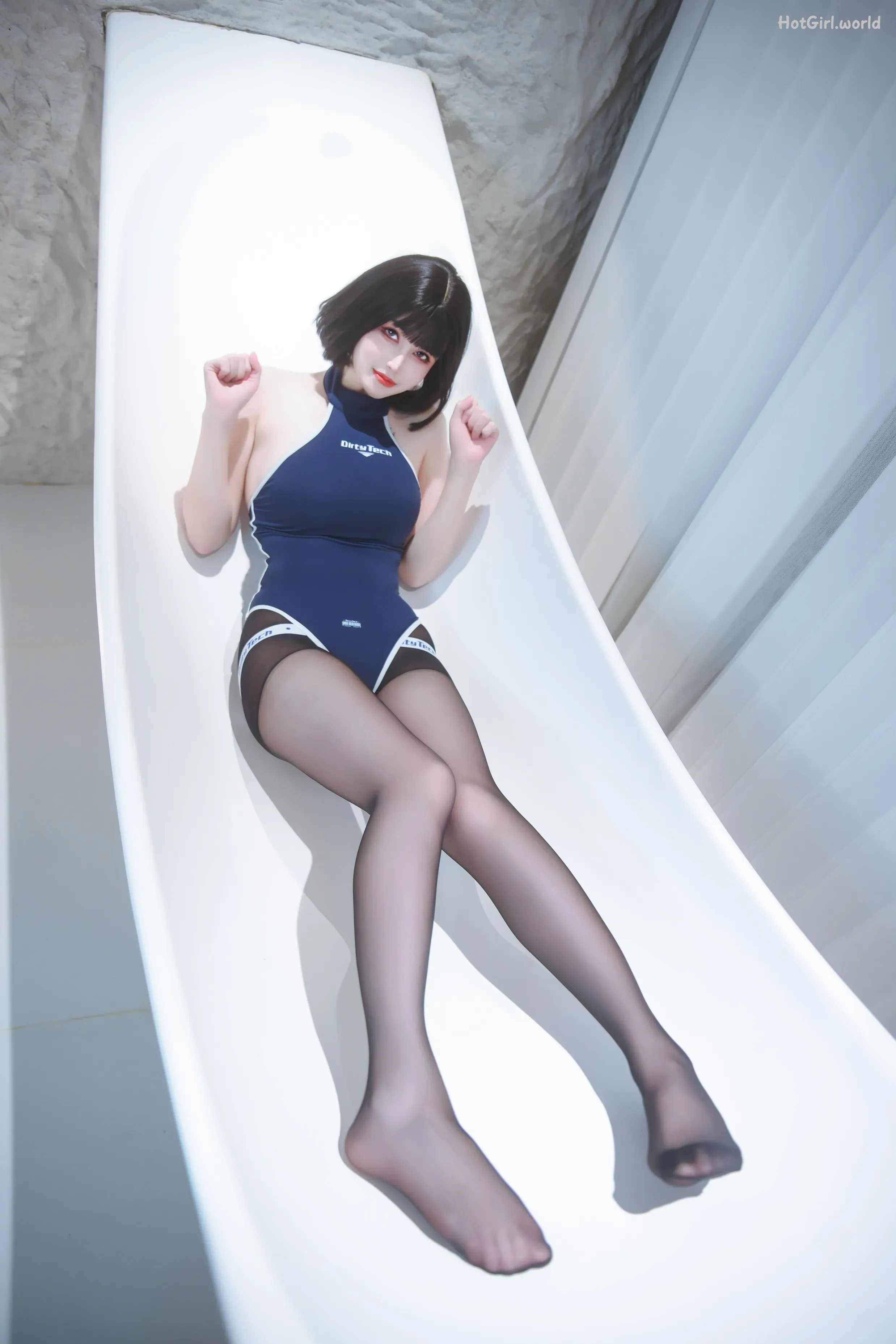 Coser-lubasui-hotgirl.world-005.webp