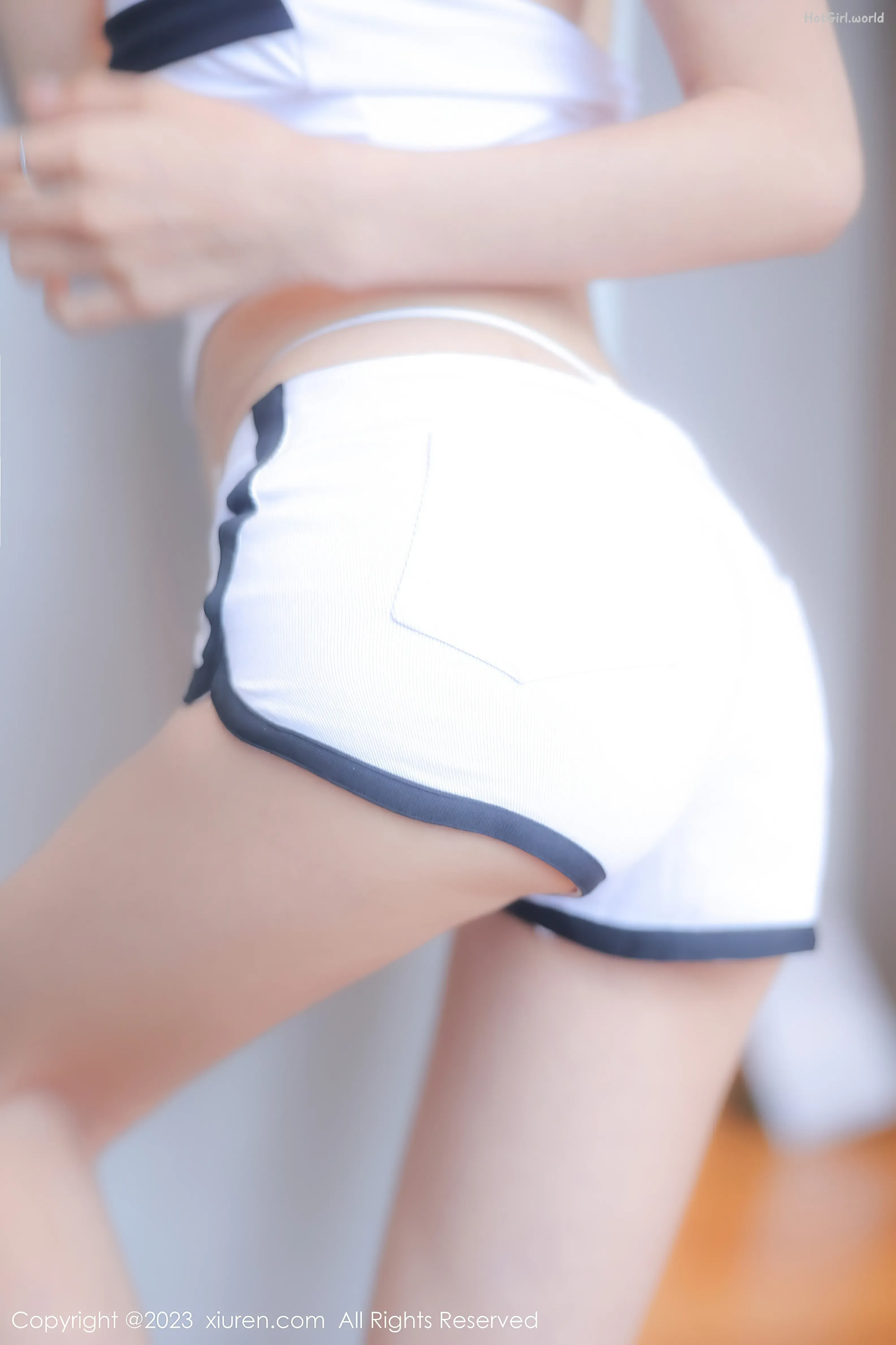 XIUREN-No.6588-lingyu69-hotgirl.world-003.webp