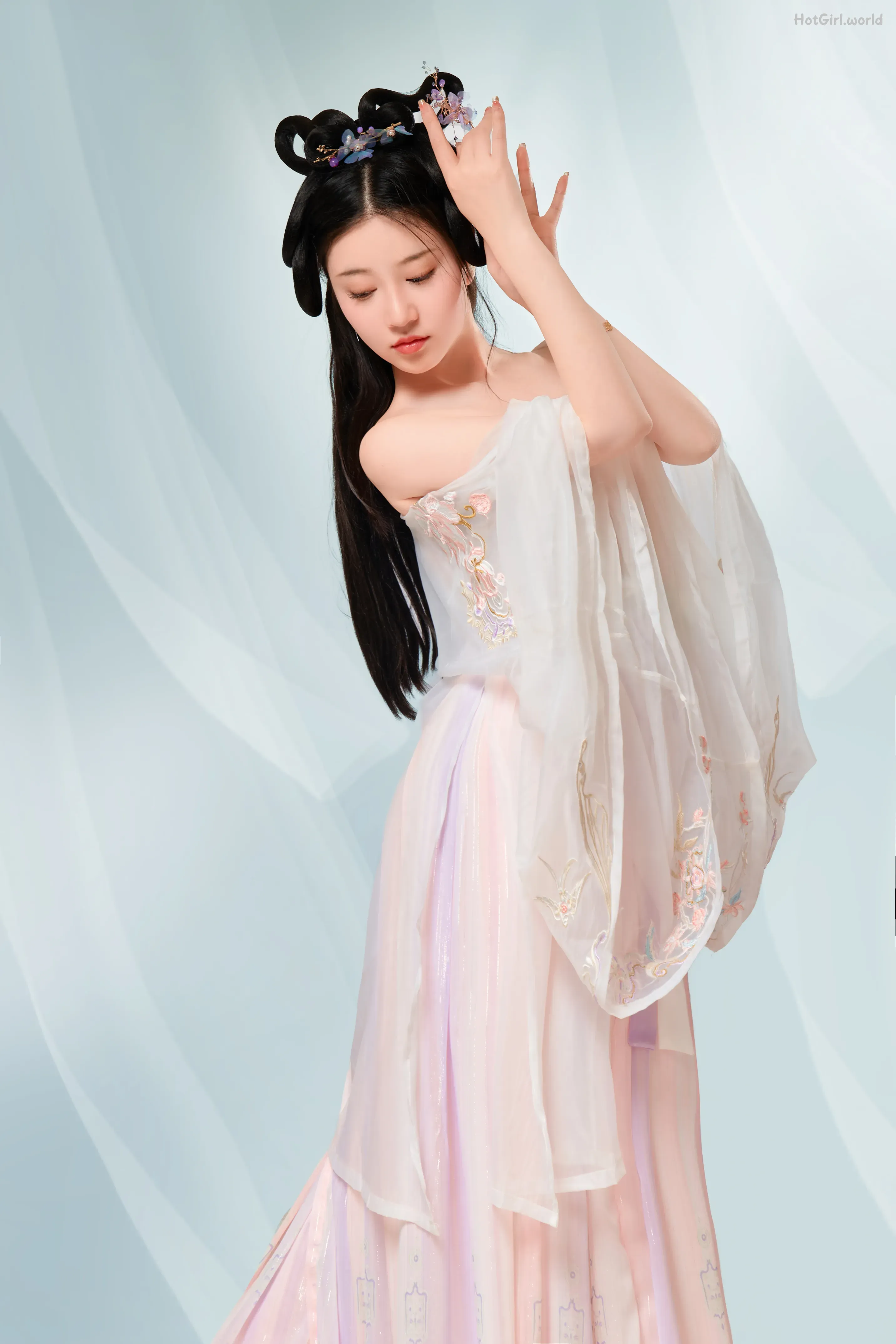 Coser-Nnian-hotgirl.world-011.webp