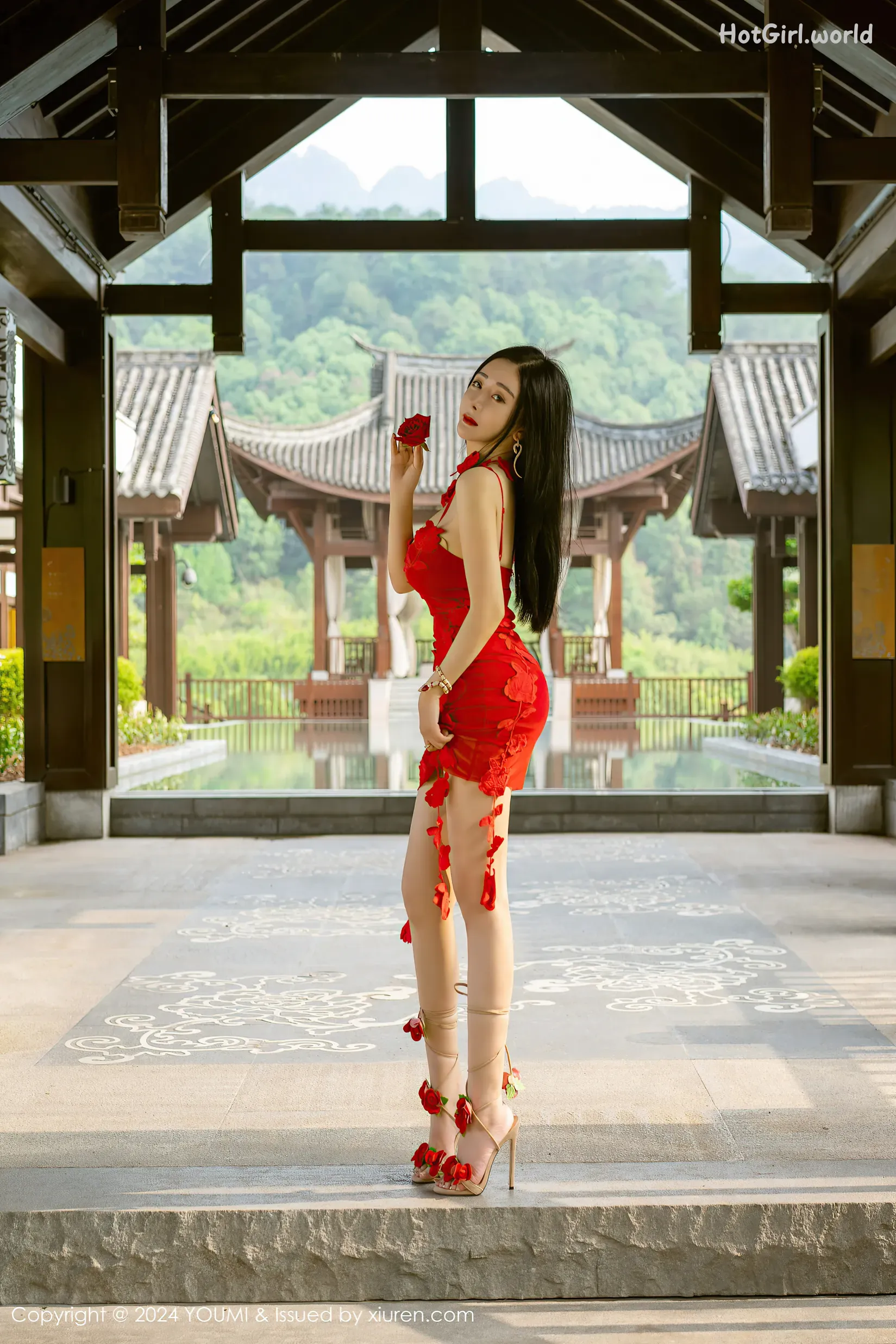 0011_hotgirl.world.webp