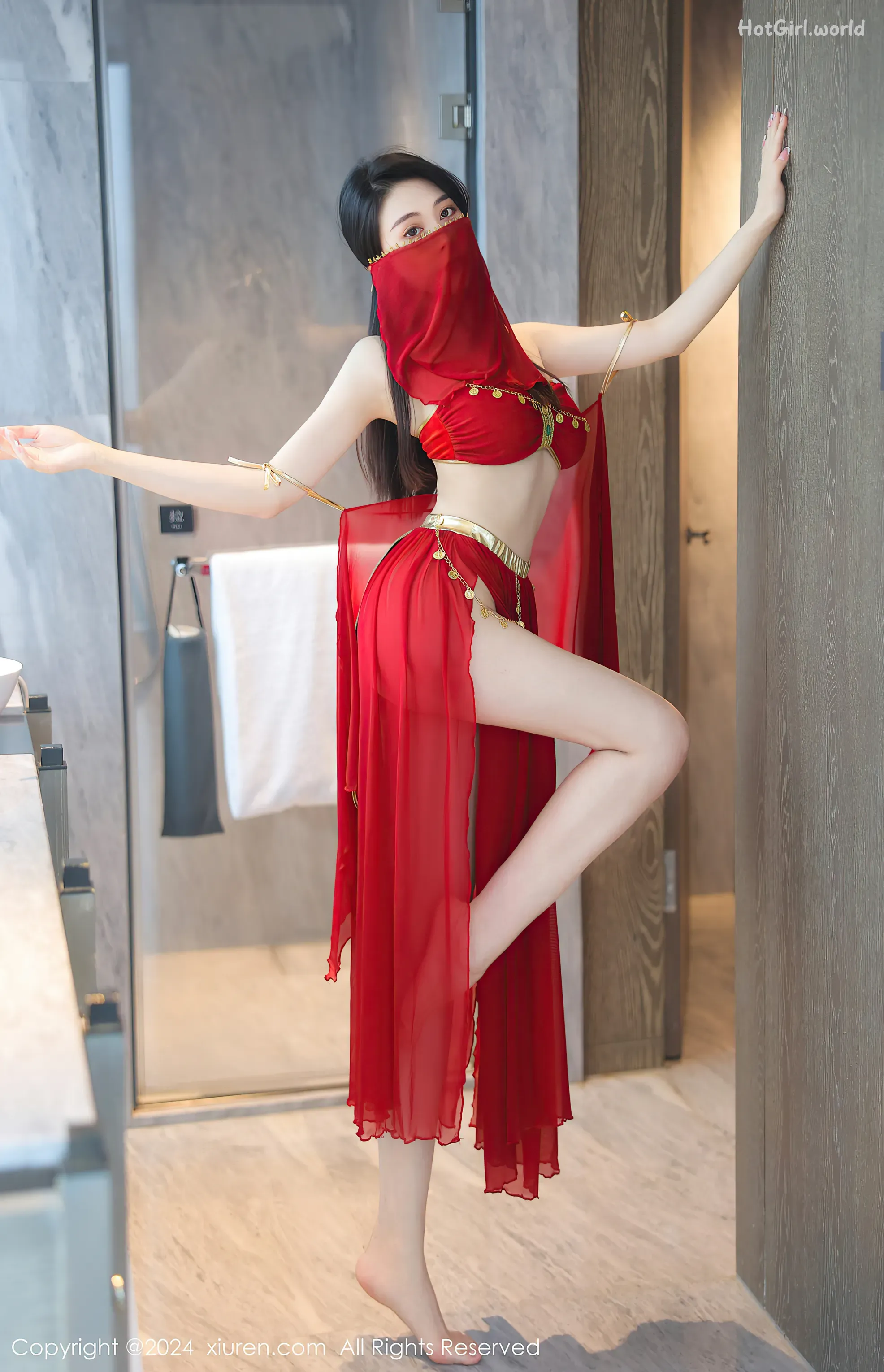 0001_hotgirl.world.webp