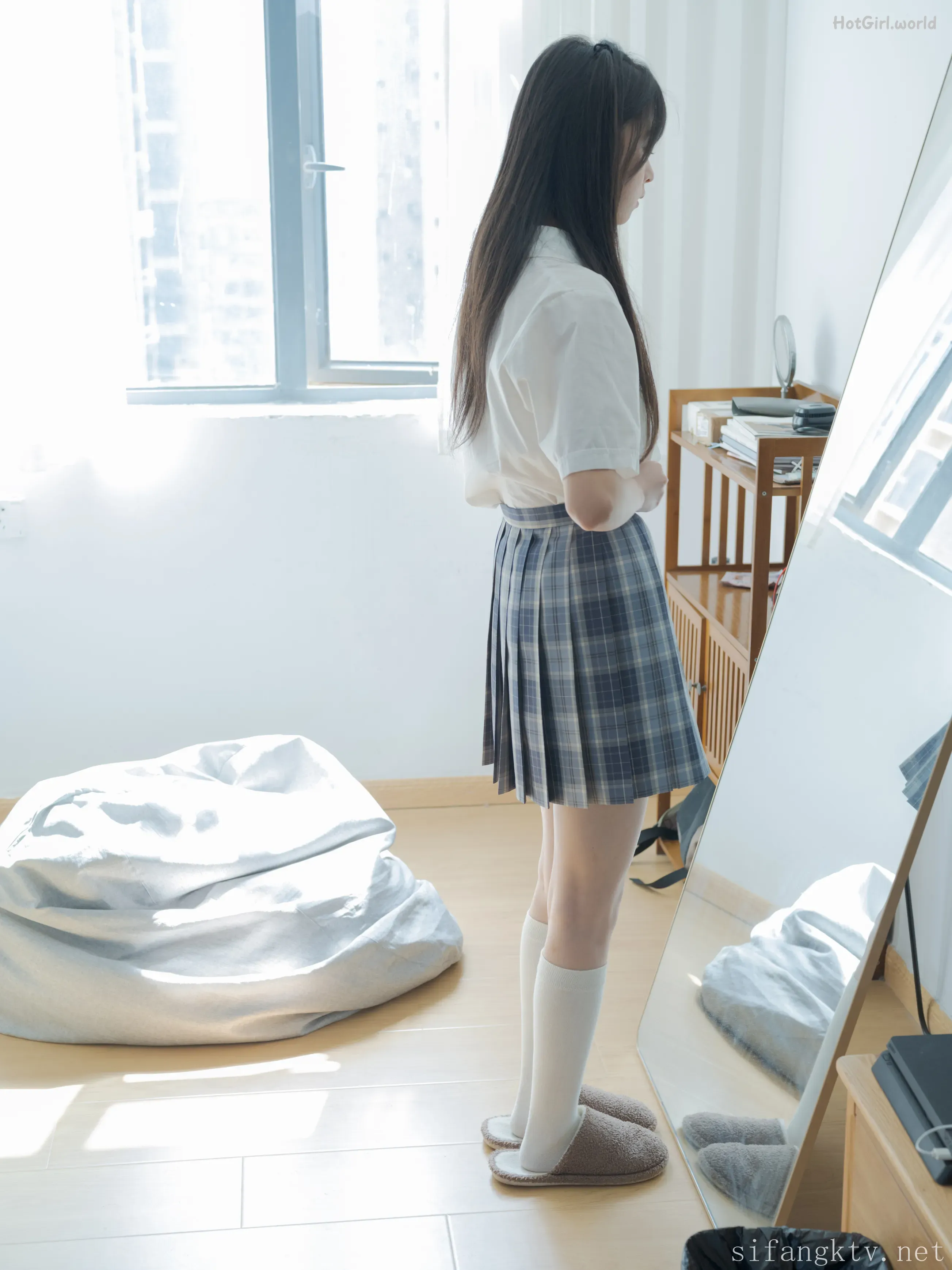 林书辞-黄豆粉(29 photos + 48 uncensored photos)